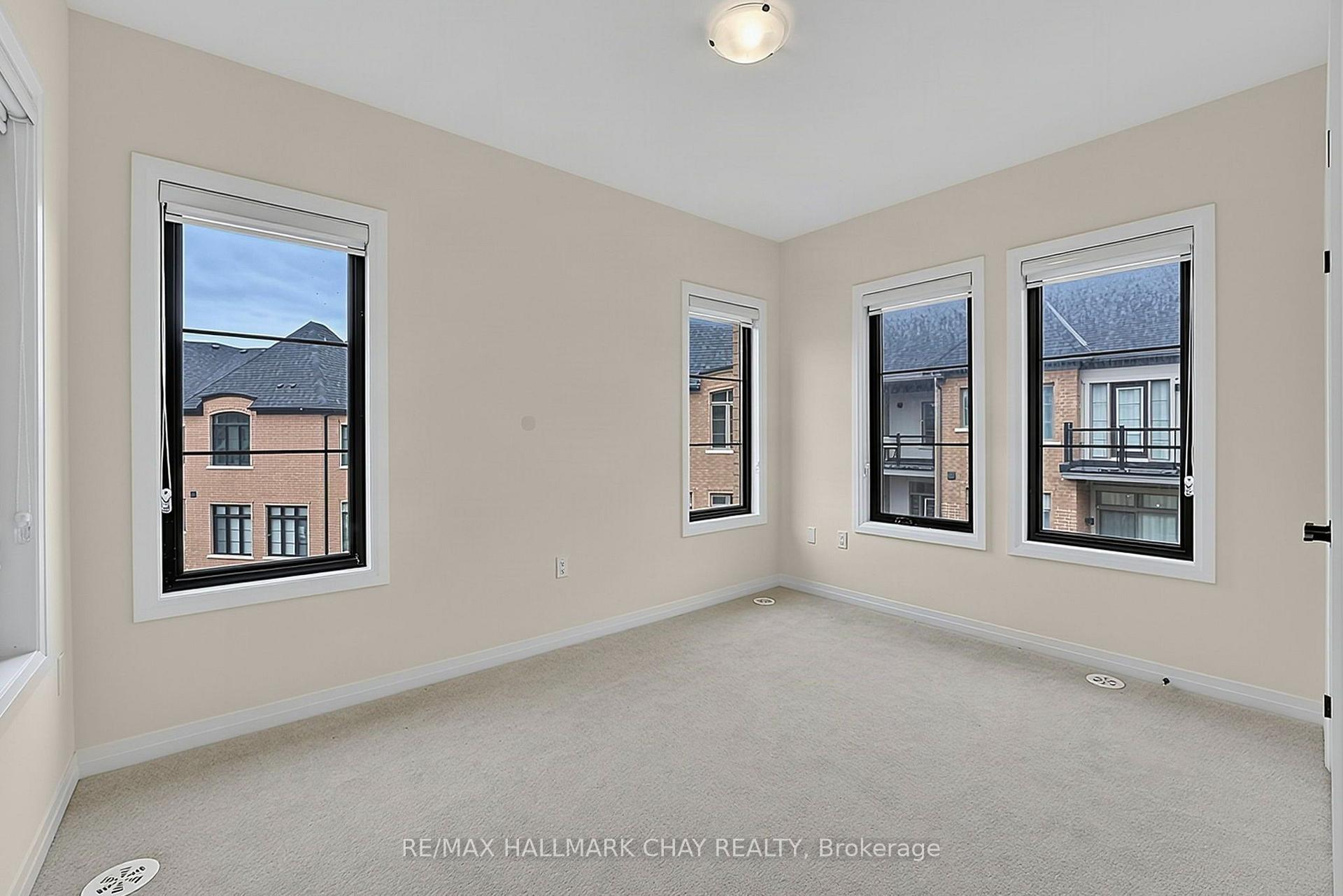 Photo 18 of 121 De La Roche Drive, Vaughan, Vellore Village — HOMEH
