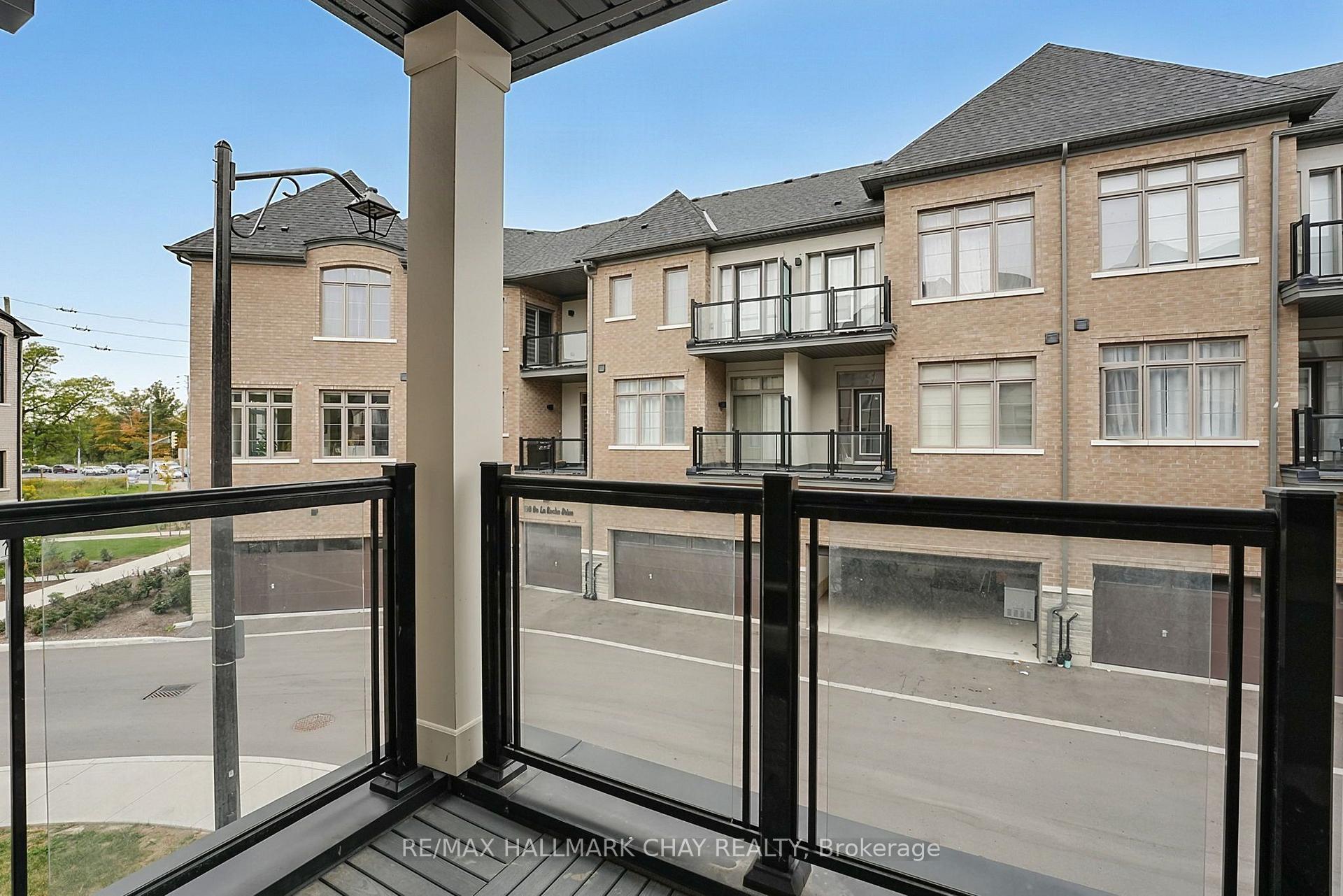 Photo 27 of 121 De La Roche Drive, Vaughan, Vellore Village — HOMEH