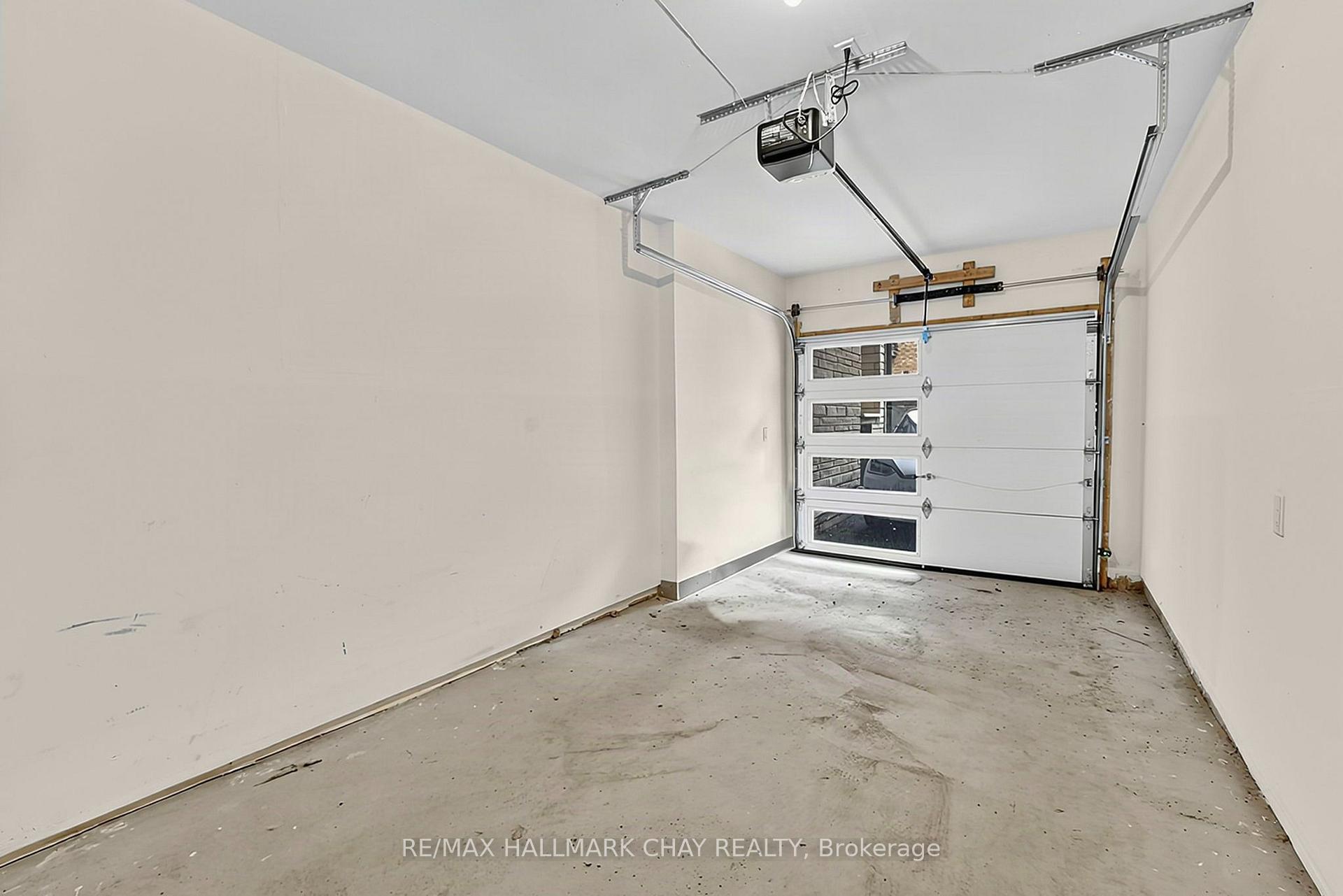 Photo 28 of 121 De La Roche Drive, Vaughan, Vellore Village — HOMEH