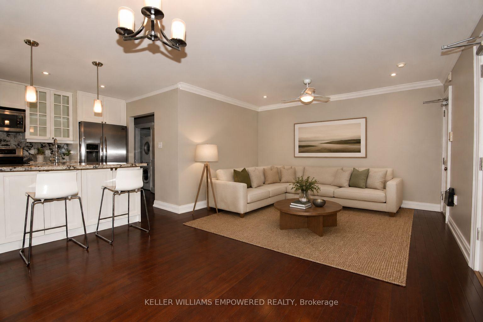 Photo 3 of Unit 2, 2665 Bloor Street W, Etobicoke, Kingsway South — HOMEH