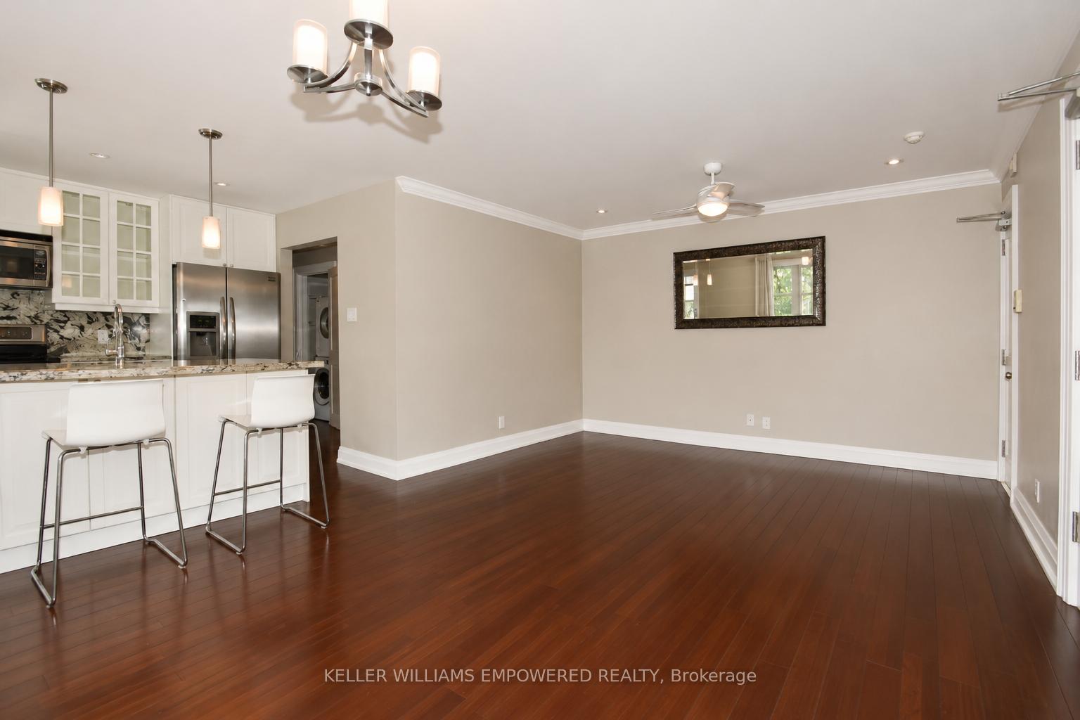 Photo 4 of Unit 2, 2665 Bloor Street W, Etobicoke, Kingsway South — HOMEH