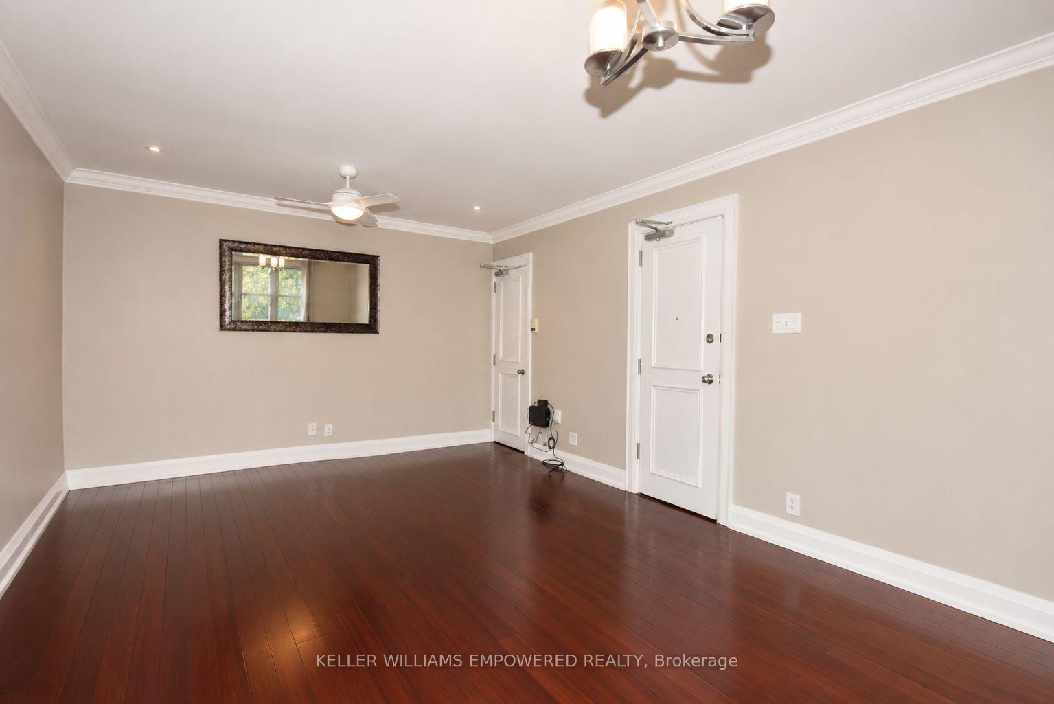 Photo 9 of Unit 2, 2665 Bloor Street W, Etobicoke, Kingsway South — HOMEH