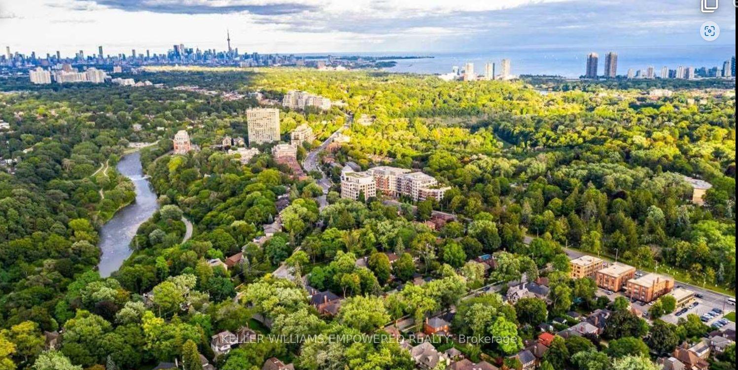 Photo 19 of Unit 2, 2665 Bloor Street W, Etobicoke, Kingsway South — HOMEH
