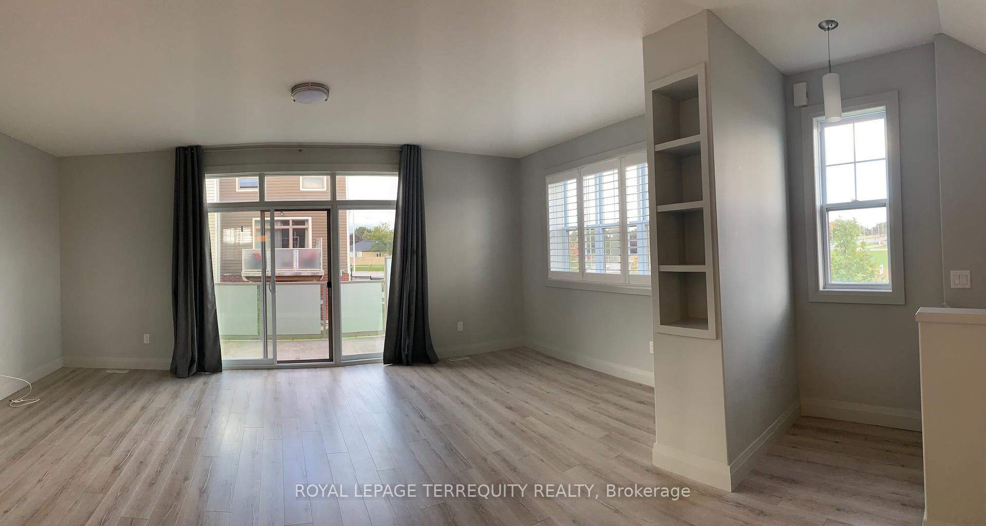 Photo 3 of Unit 2, 3025 Singleton Avenue, London, South W — HOMEH