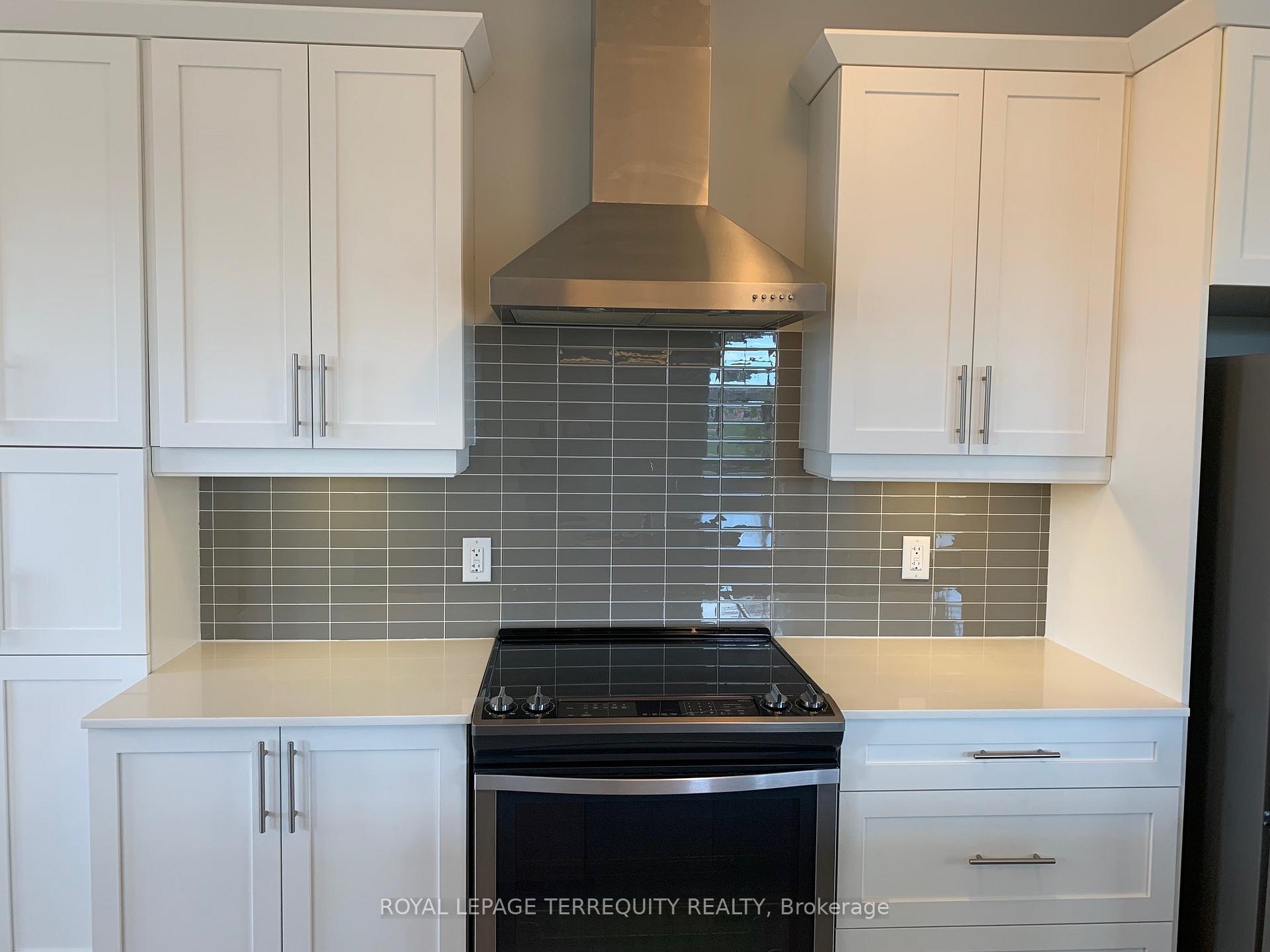 Photo 6 of Unit 2, 3025 Singleton Avenue, London, South W — HOMEH