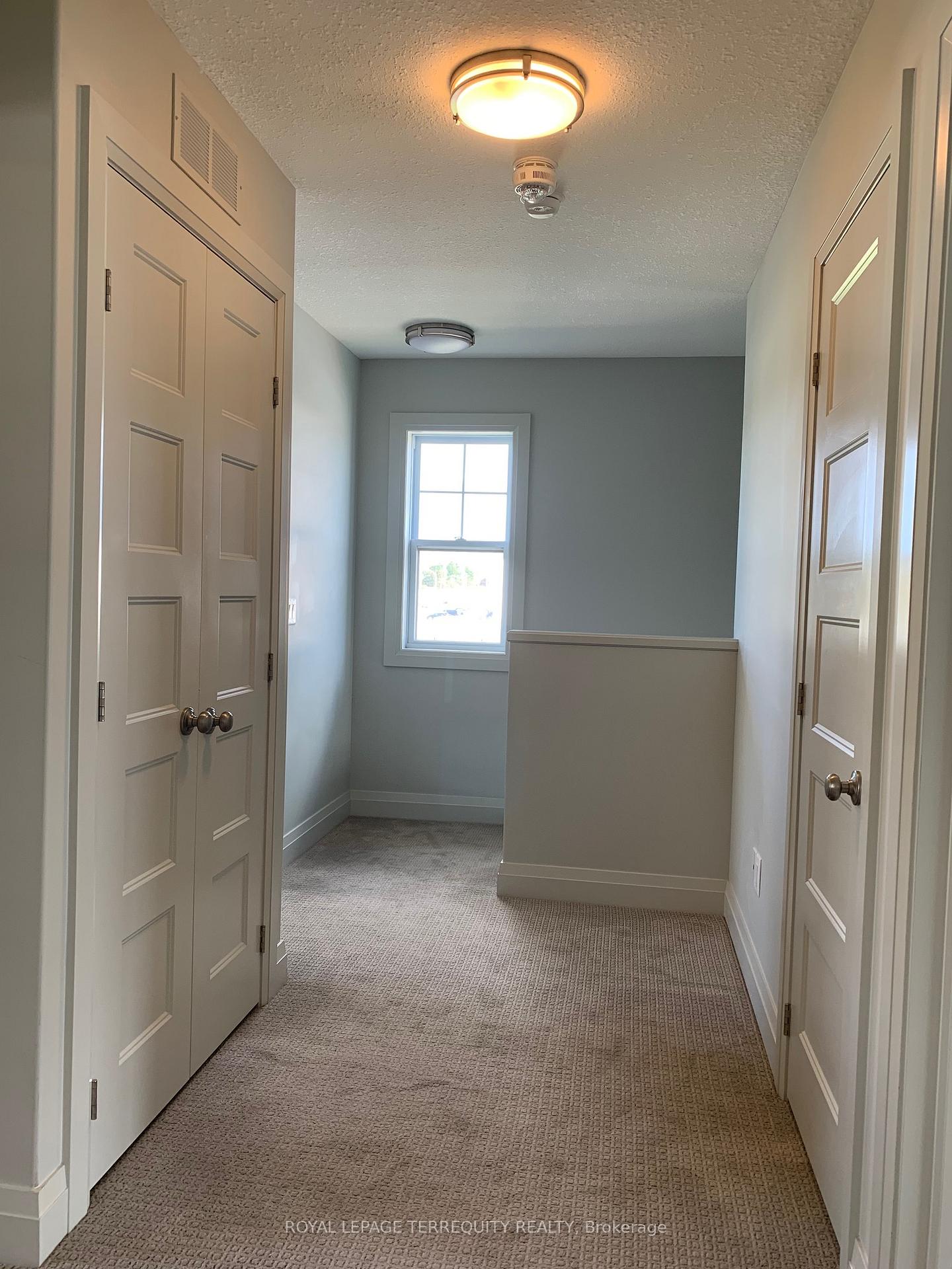Photo 12 of Unit 2, 3025 Singleton Avenue, London, South W — HOMEH