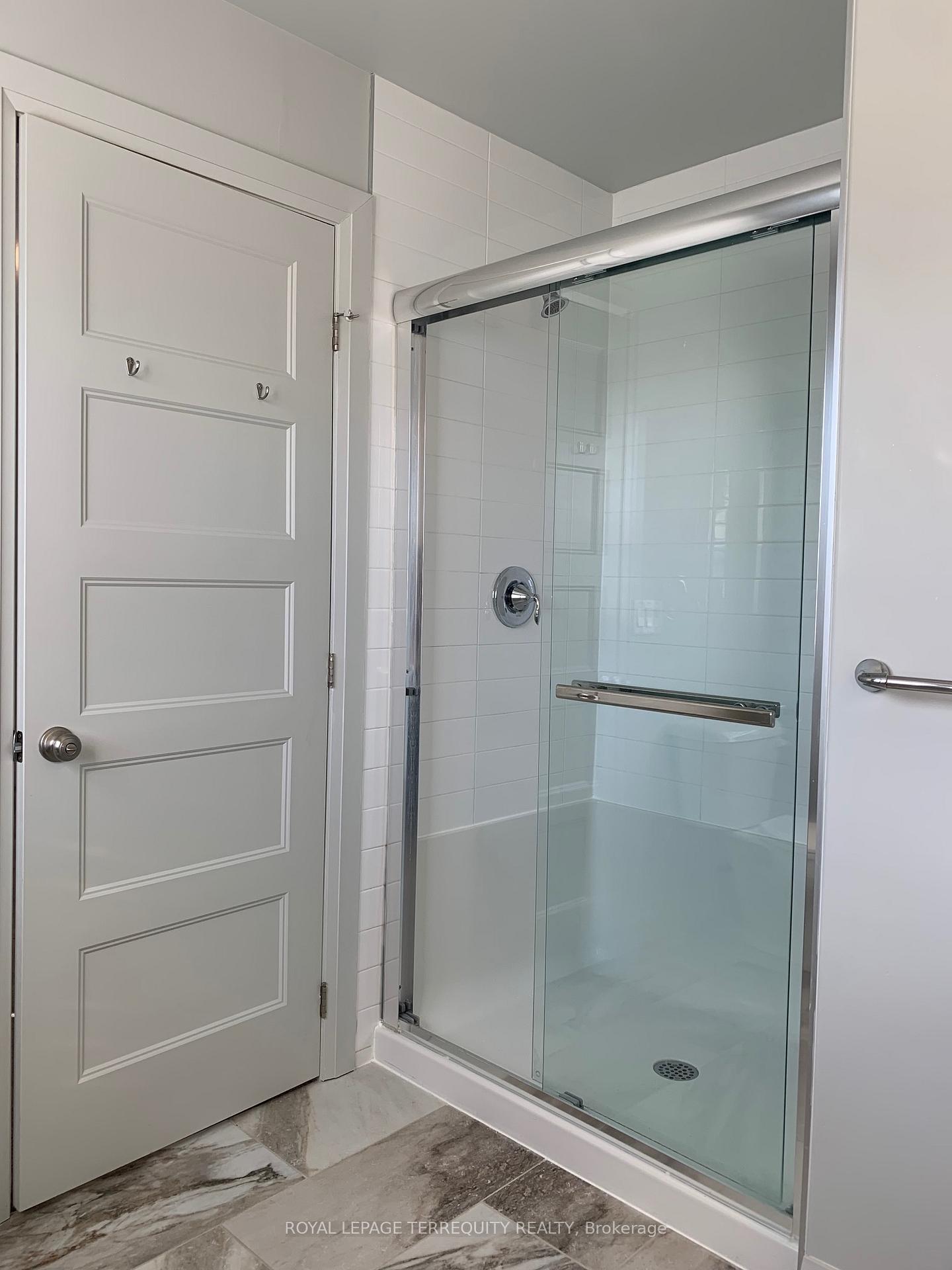 Photo 18 of Unit 2, 3025 Singleton Avenue, London, South W — HOMEH