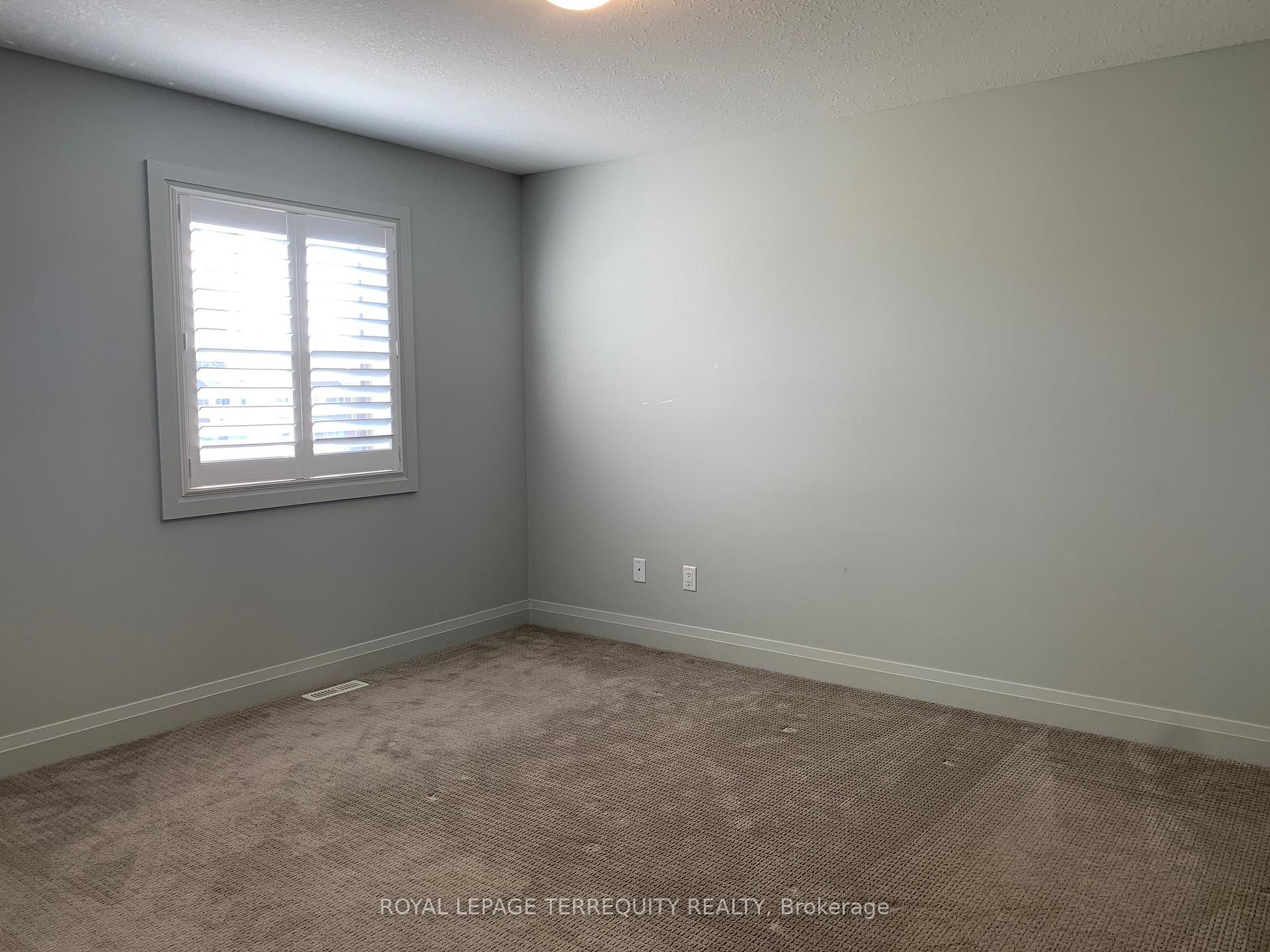 Photo 21 of Unit 2, 3025 Singleton Avenue, London, South W — HOMEH