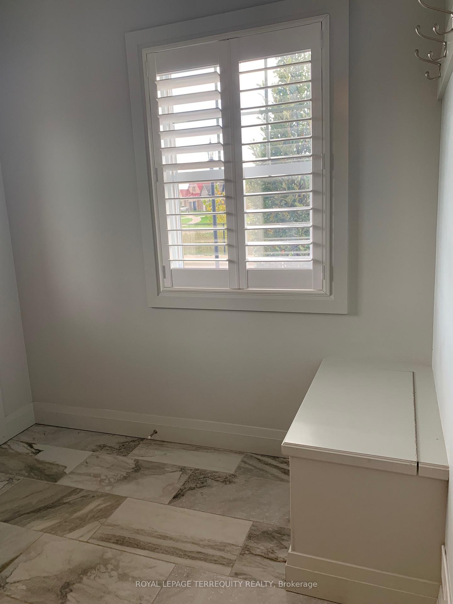 Photo 25 of Unit 2, 3025 Singleton Avenue, London, South W — HOMEH