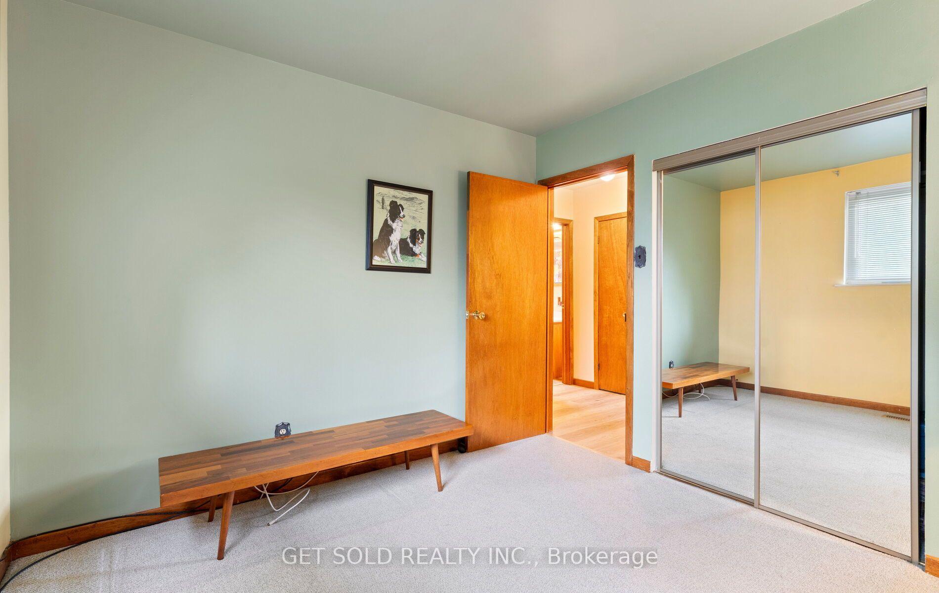 Photo 19 of 22 Almayo Crescent, Etobicoke, West Humber-Clairville — HOMEH