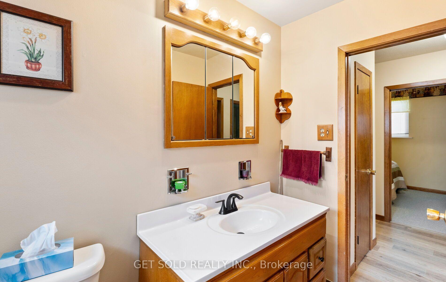 Photo 25 of 22 Almayo Crescent, Etobicoke, West Humber-Clairville — HOMEH