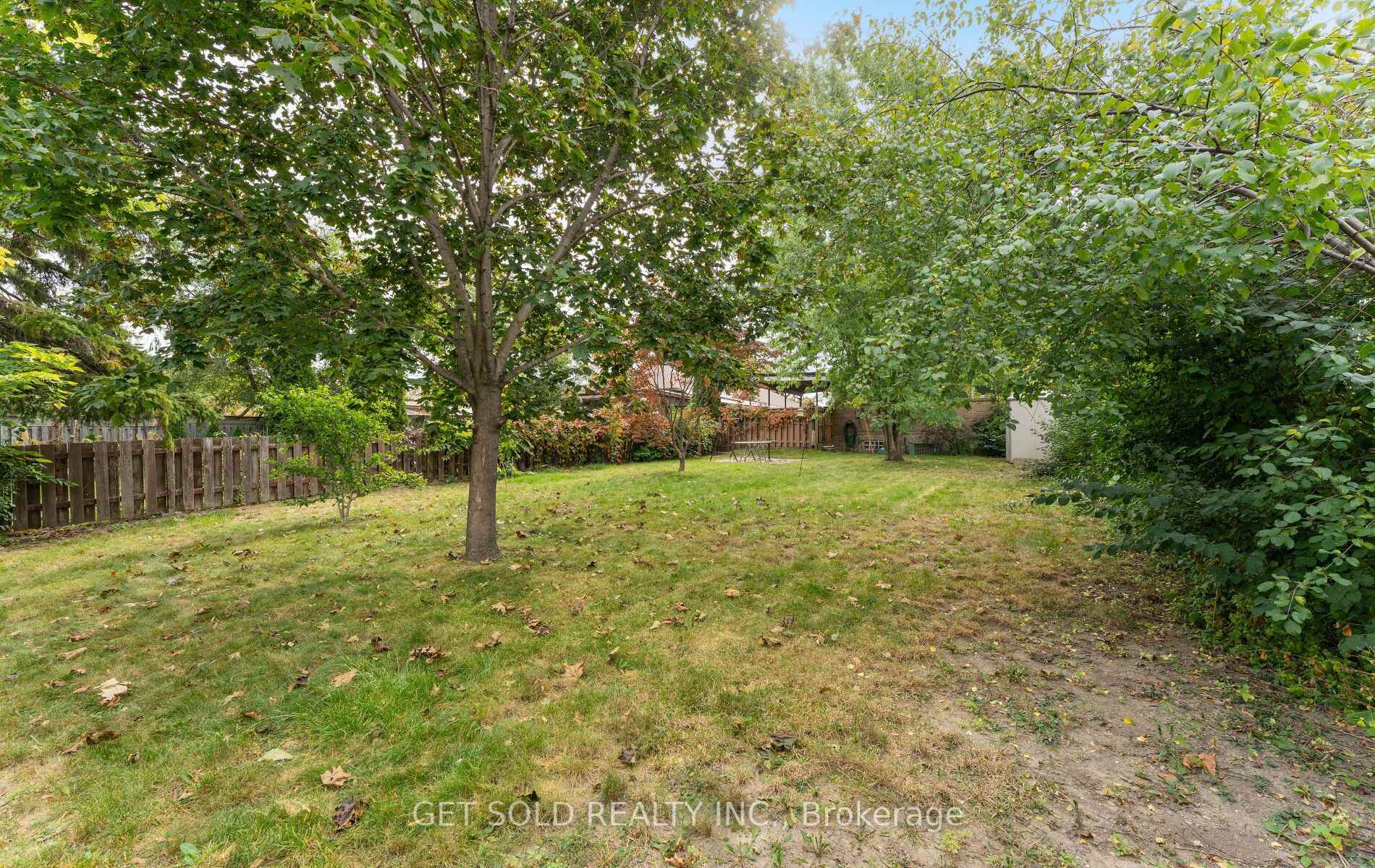 Photo 45 of 22 Almayo Crescent, Etobicoke, West Humber-Clairville — HOMEH