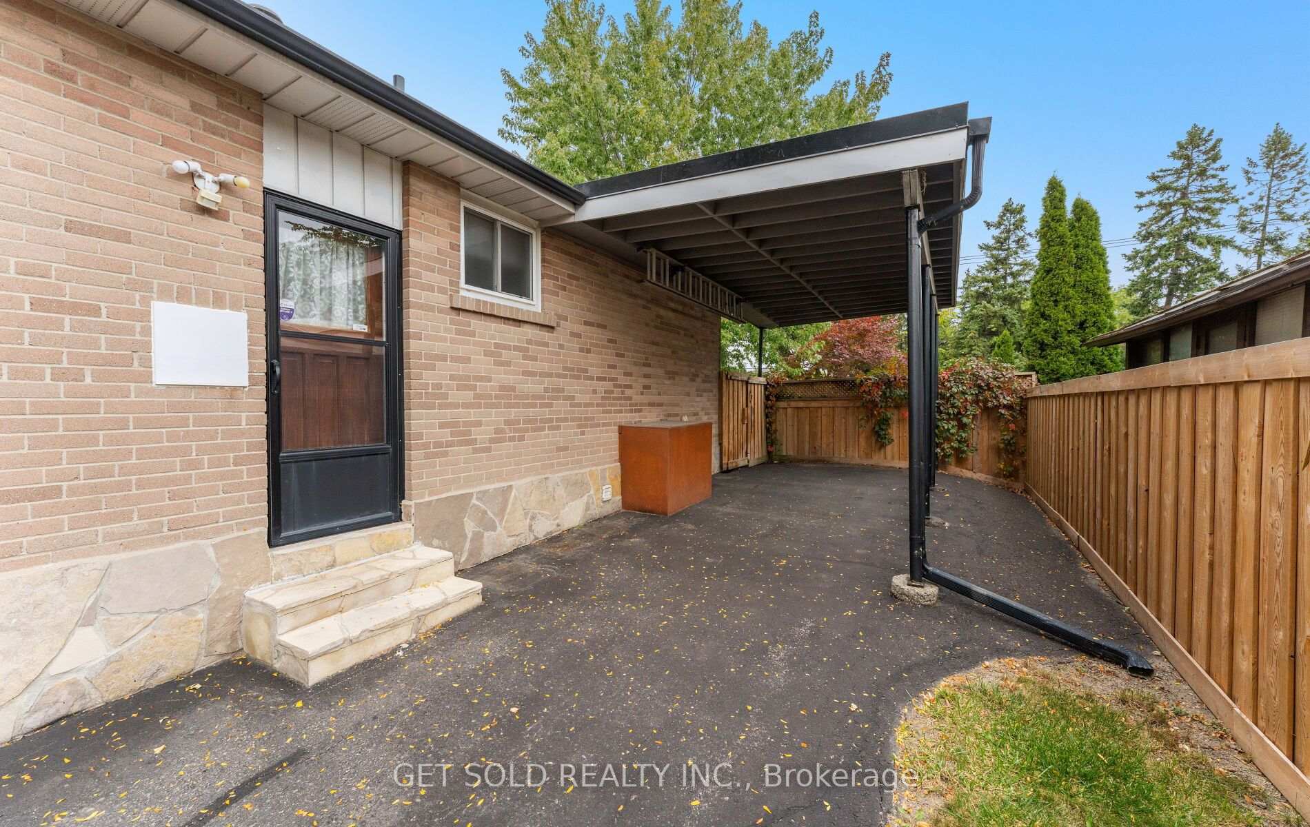 Photo 48 of 22 Almayo Crescent, Etobicoke, West Humber-Clairville — HOMEH