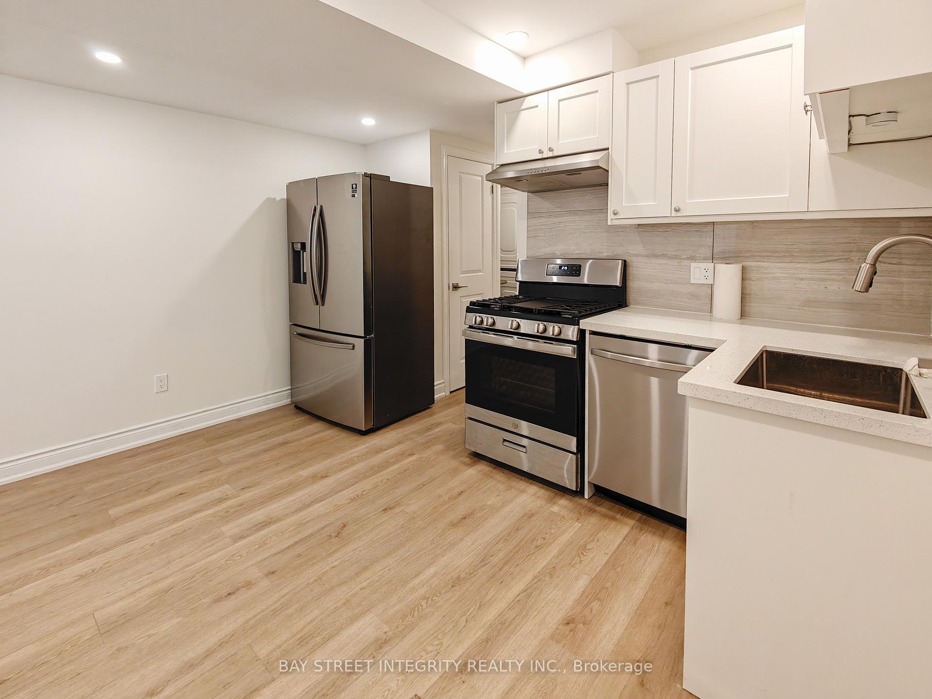 Photo 3 of Unit Lower, 598 Crawford Street, Toronto, Palmerston-Little Italy — HOMEH