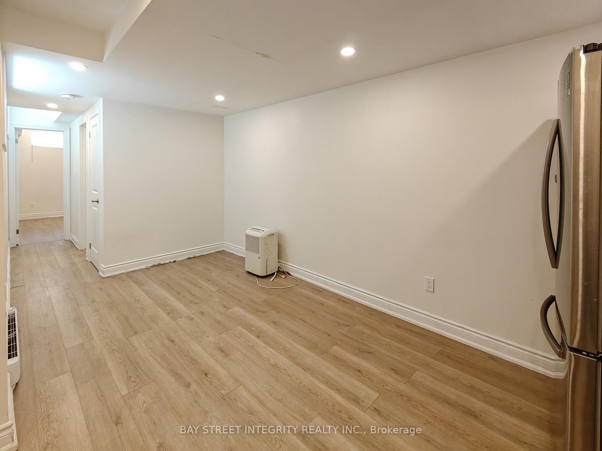 Photo 4 of Unit Lower, 598 Crawford Street, Toronto, Palmerston-Little Italy — HOMEH