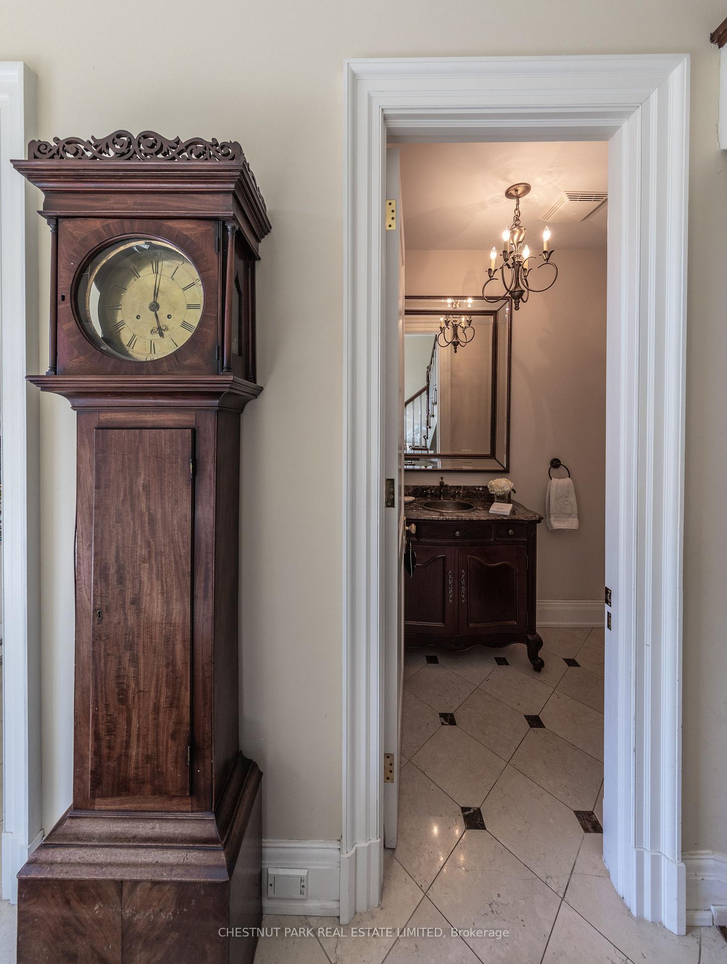Photo 13 of Unit 4, 40 Maple Avenue, Toronto, Rosedale-Moore Park — HOMEH