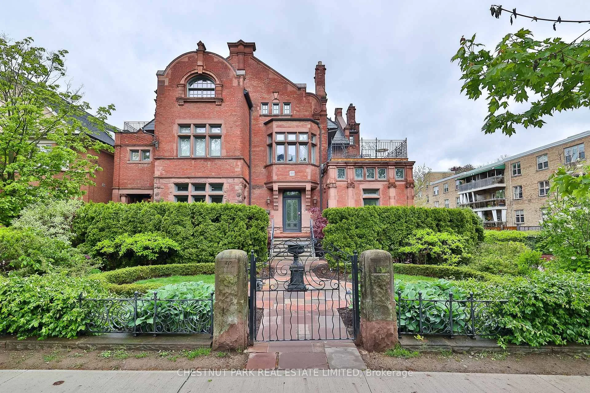 Photo 1 of Unit 4, 40 Maple Avenue, Toronto, Rosedale-Moore Park — HOMEH