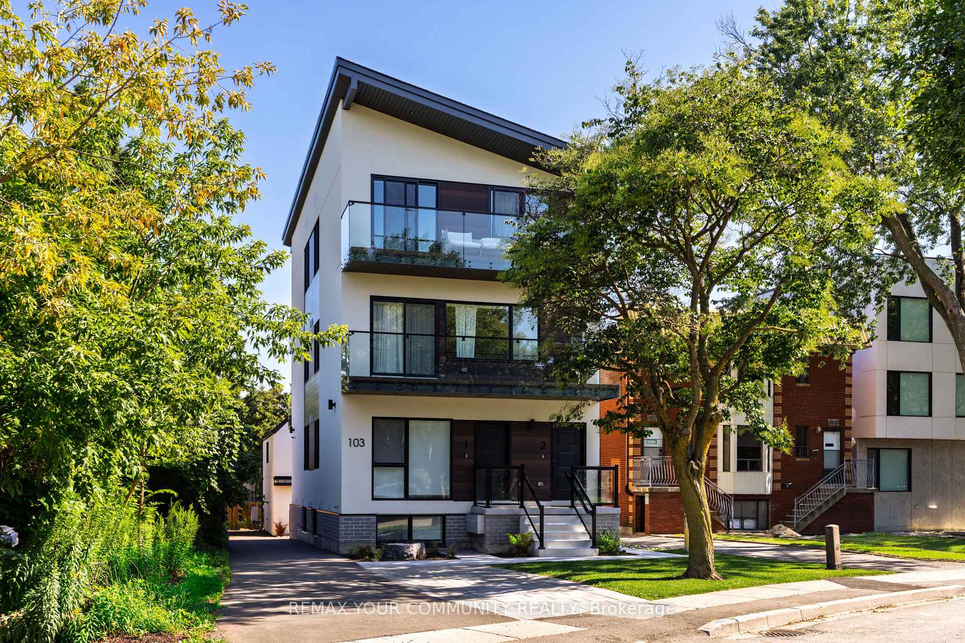 Photo 3 of Unit 2, 103 Cavell Avenue, Etobicoke, Mimico — HOMEH