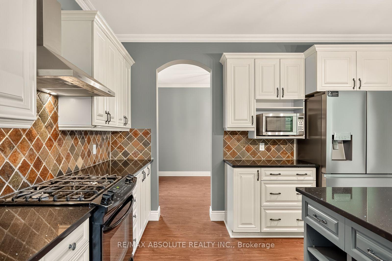 Photo 12 of 229 Marjan Crescent, Ottawa, Barrhaven - Hearts Desire — HOMEH