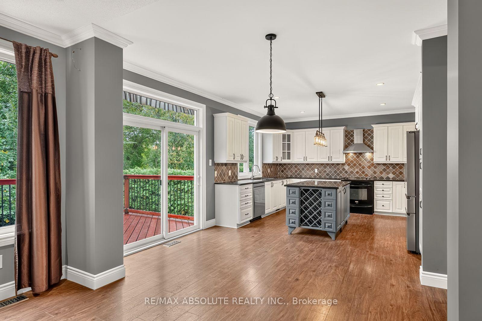 Photo 13 of 229 Marjan Crescent, Ottawa, Barrhaven - Hearts Desire — HOMEH