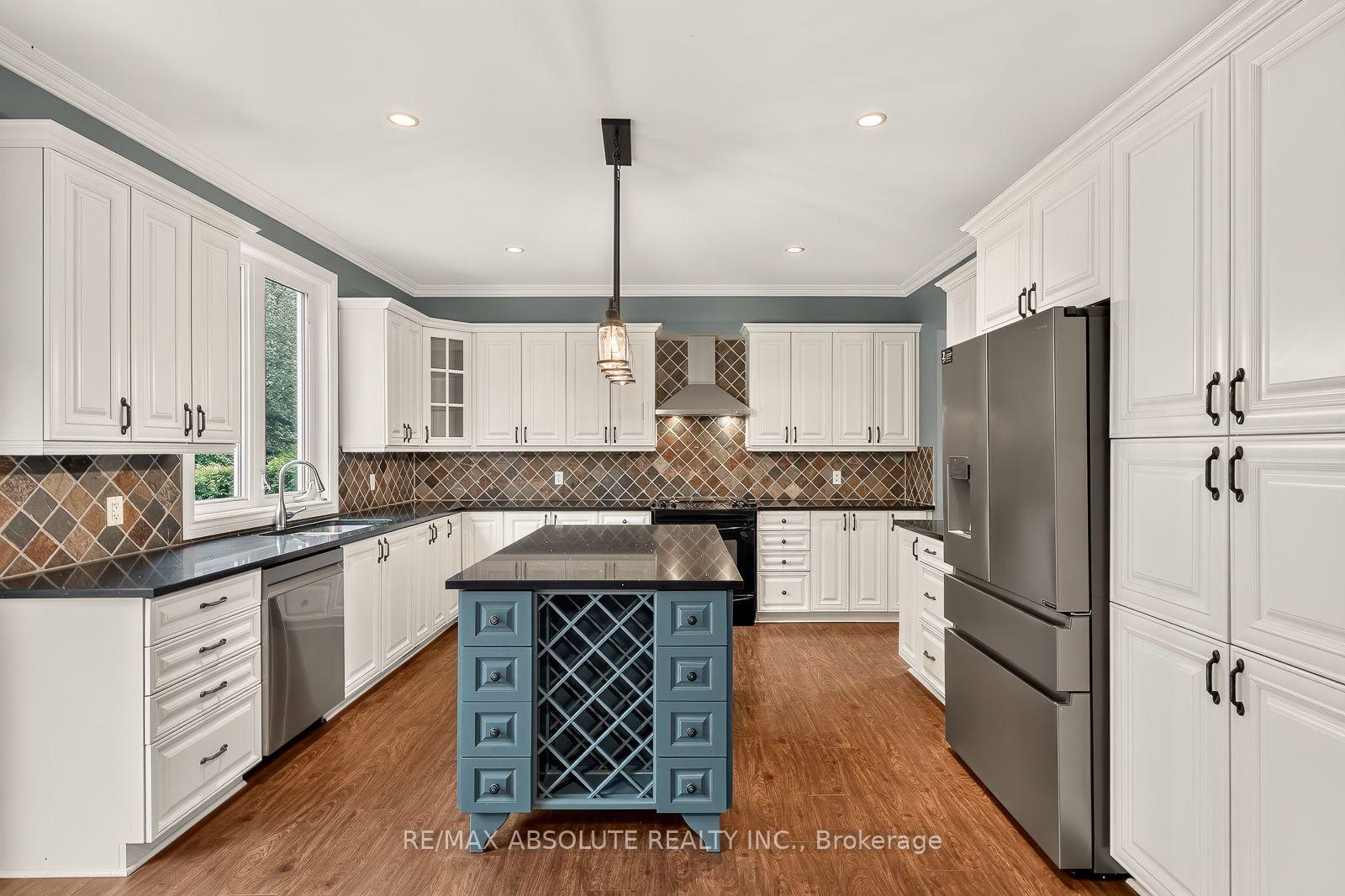 Photo 14 of 229 Marjan Crescent, Ottawa, Barrhaven - Hearts Desire — HOMEH