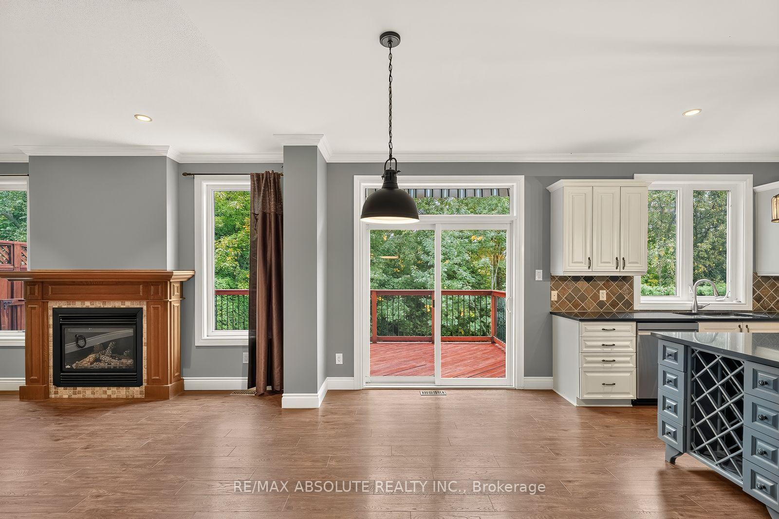 Photo 19 of 229 Marjan Crescent, Ottawa, Barrhaven - Hearts Desire — HOMEH