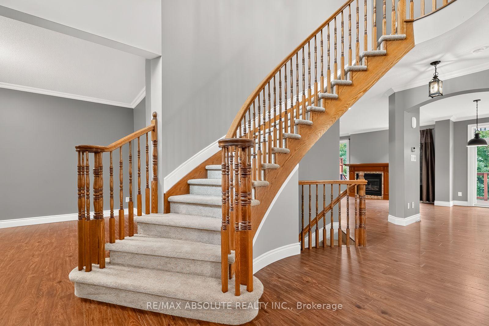 Photo 23 of 229 Marjan Crescent, Ottawa, Barrhaven - Hearts Desire — HOMEH