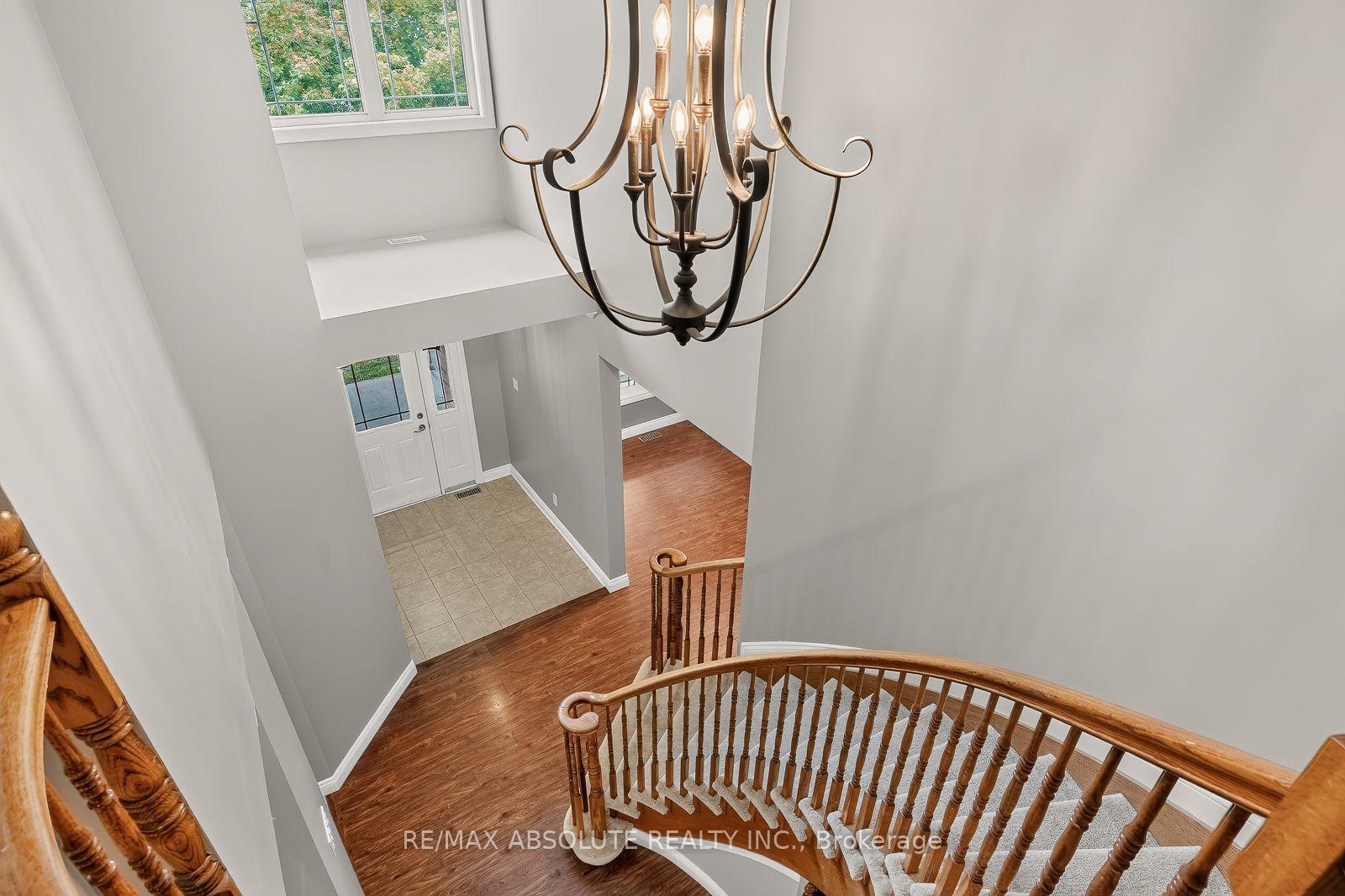 Photo 25 of 229 Marjan Crescent, Ottawa, Barrhaven - Hearts Desire — HOMEH