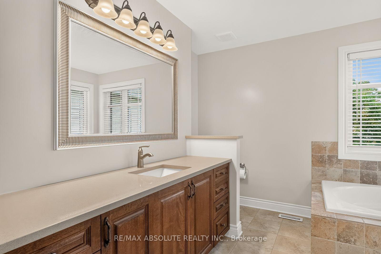 Photo 28 of 229 Marjan Crescent, Ottawa, Barrhaven - Hearts Desire — HOMEH
