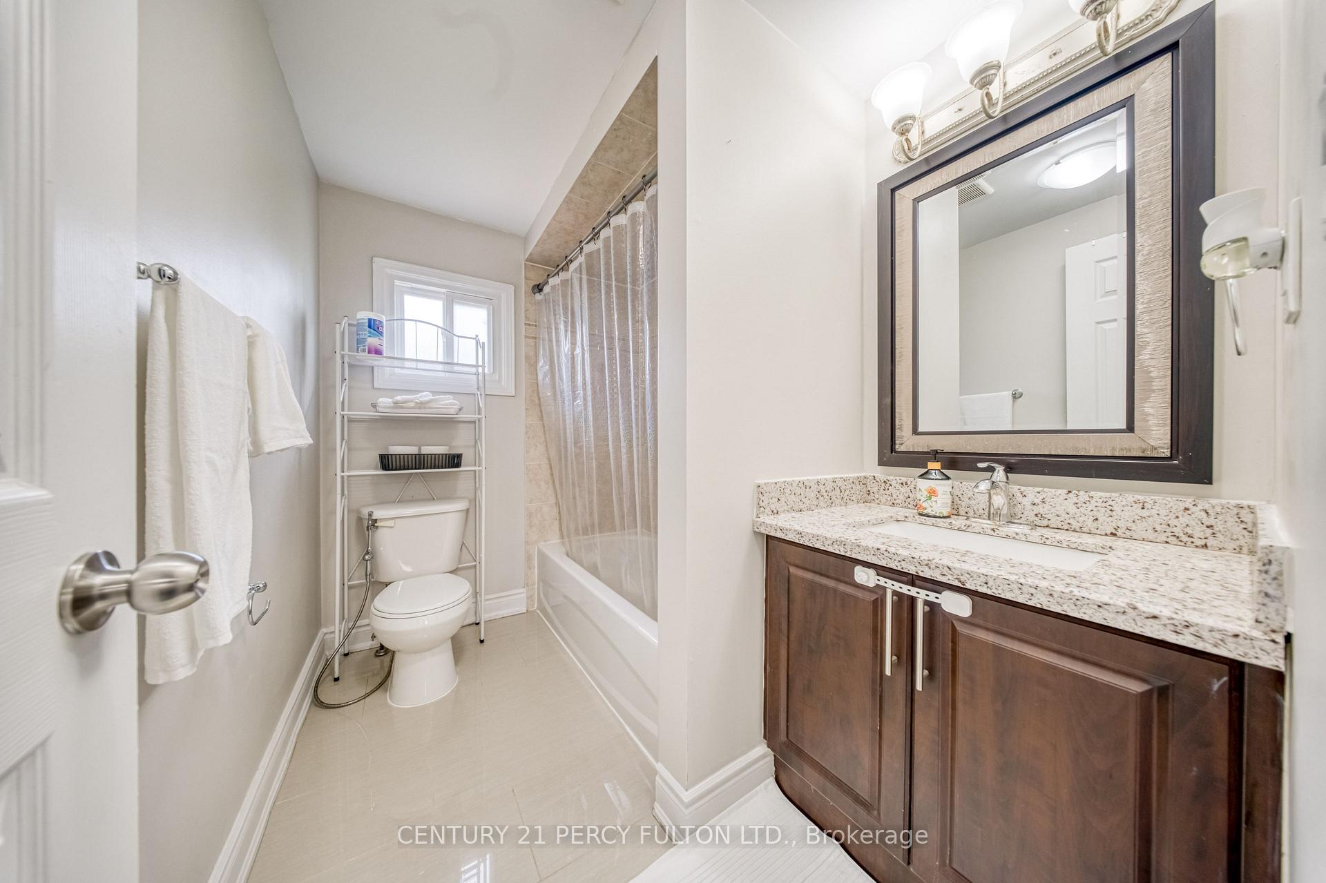 Photo 19 of 46 Hearne Crescent, Ajax, Central — HOMEH