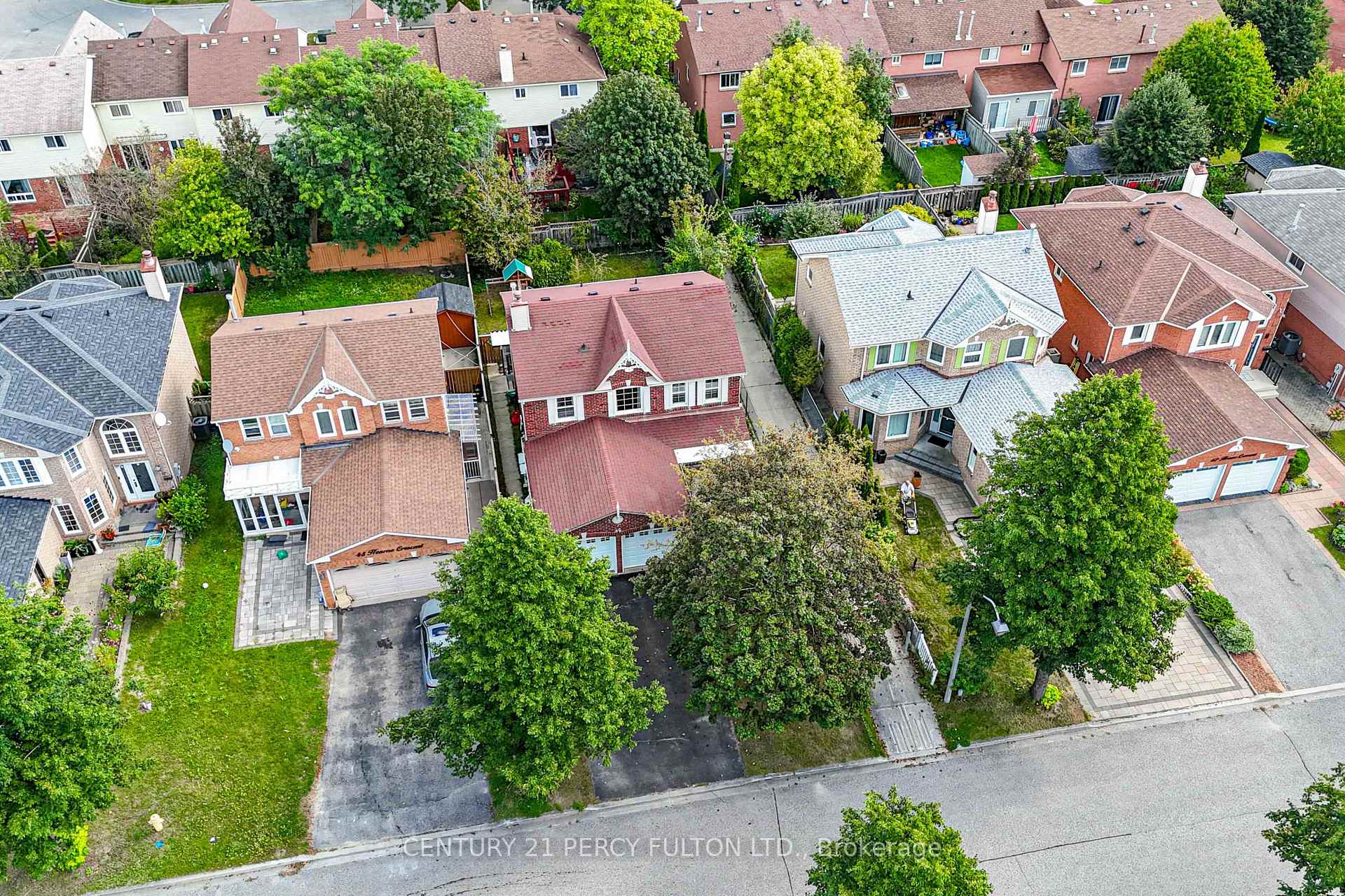 Photo 34 of 46 Hearne Crescent, Ajax, Central — HOMEH