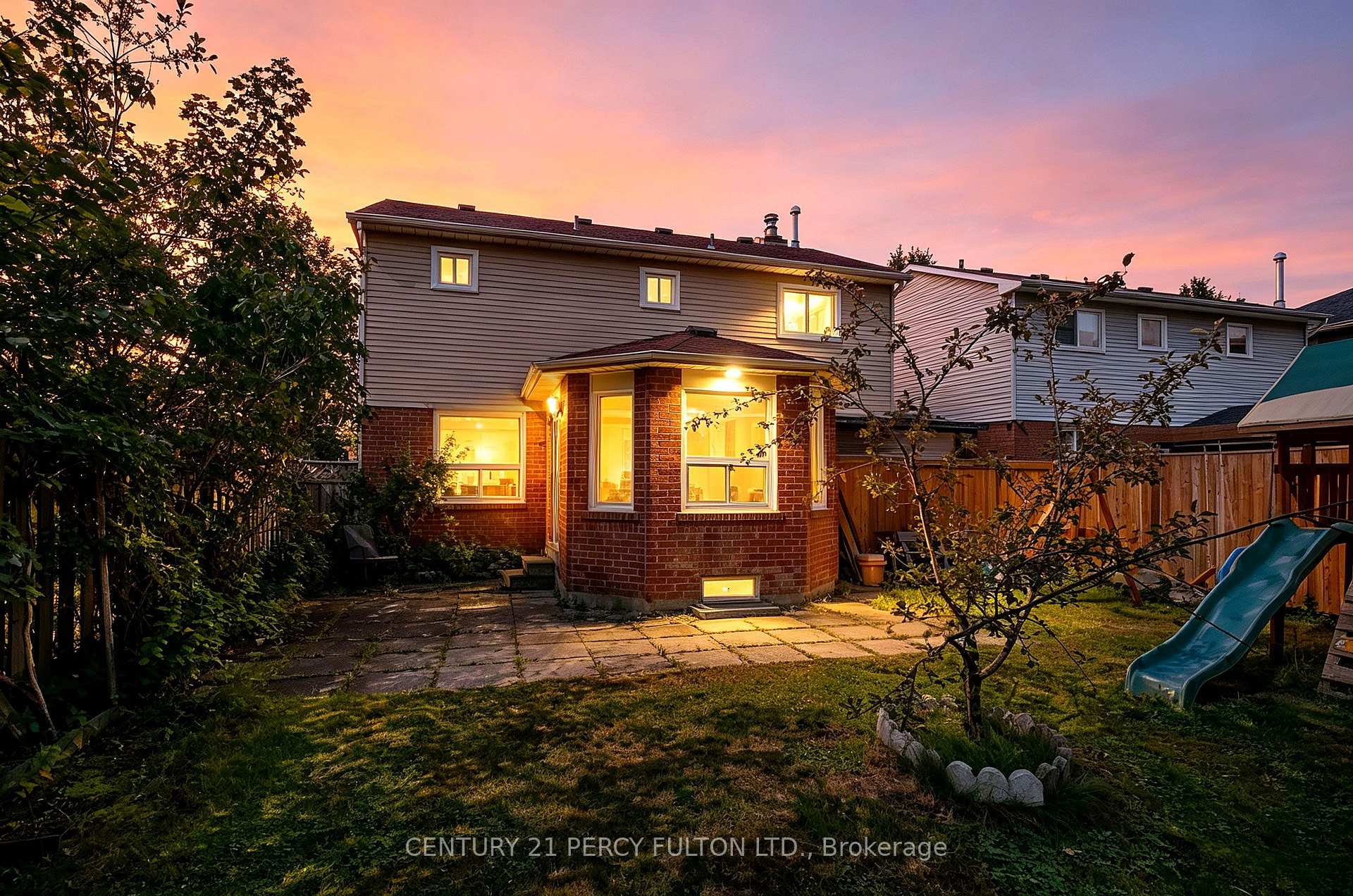 Photo 40 of 46 Hearne Crescent, Ajax, Central — HOMEH