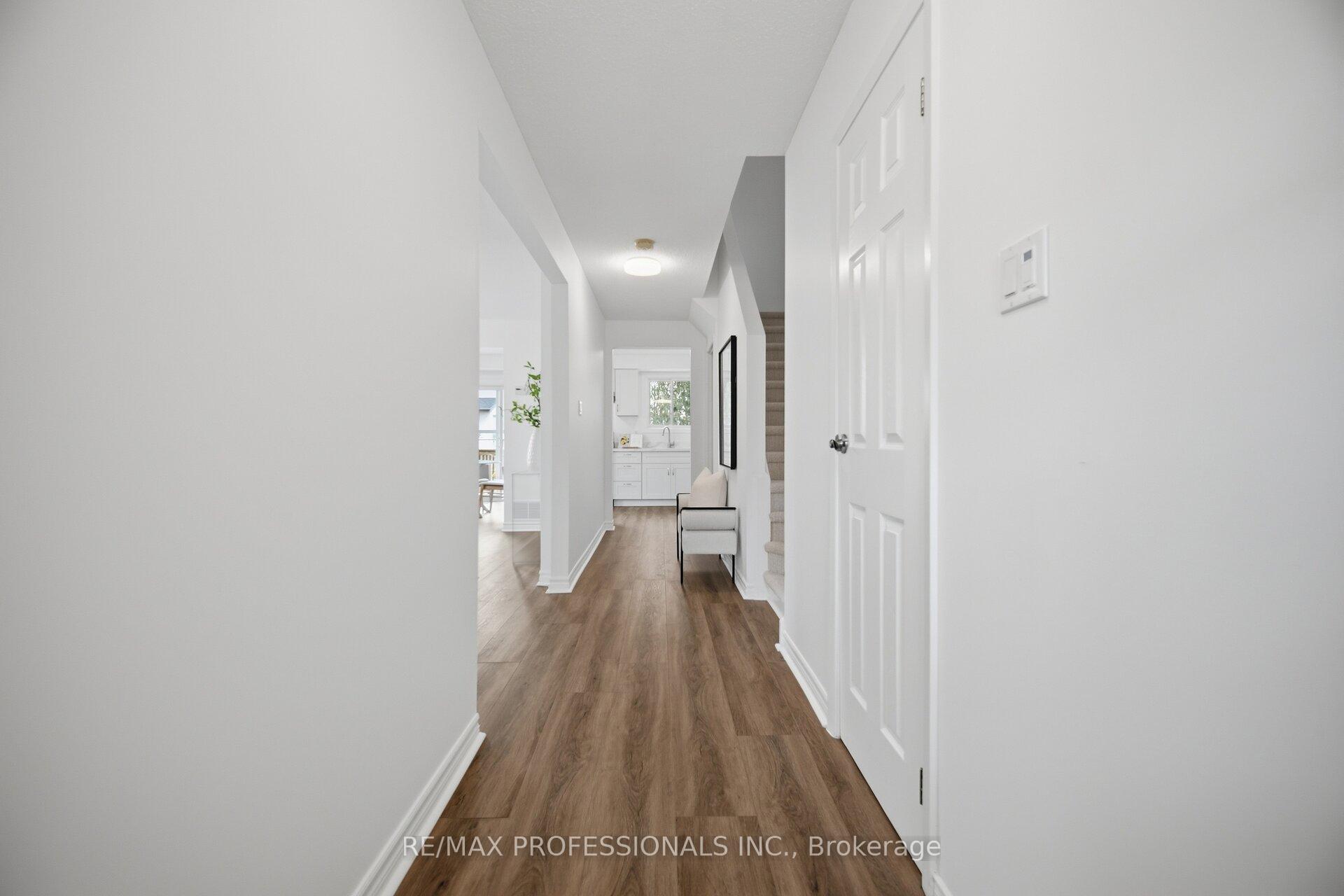 Photo 8 of 6081 Fullerton Crescent, Mississauga, Meadowvale — HOMEH