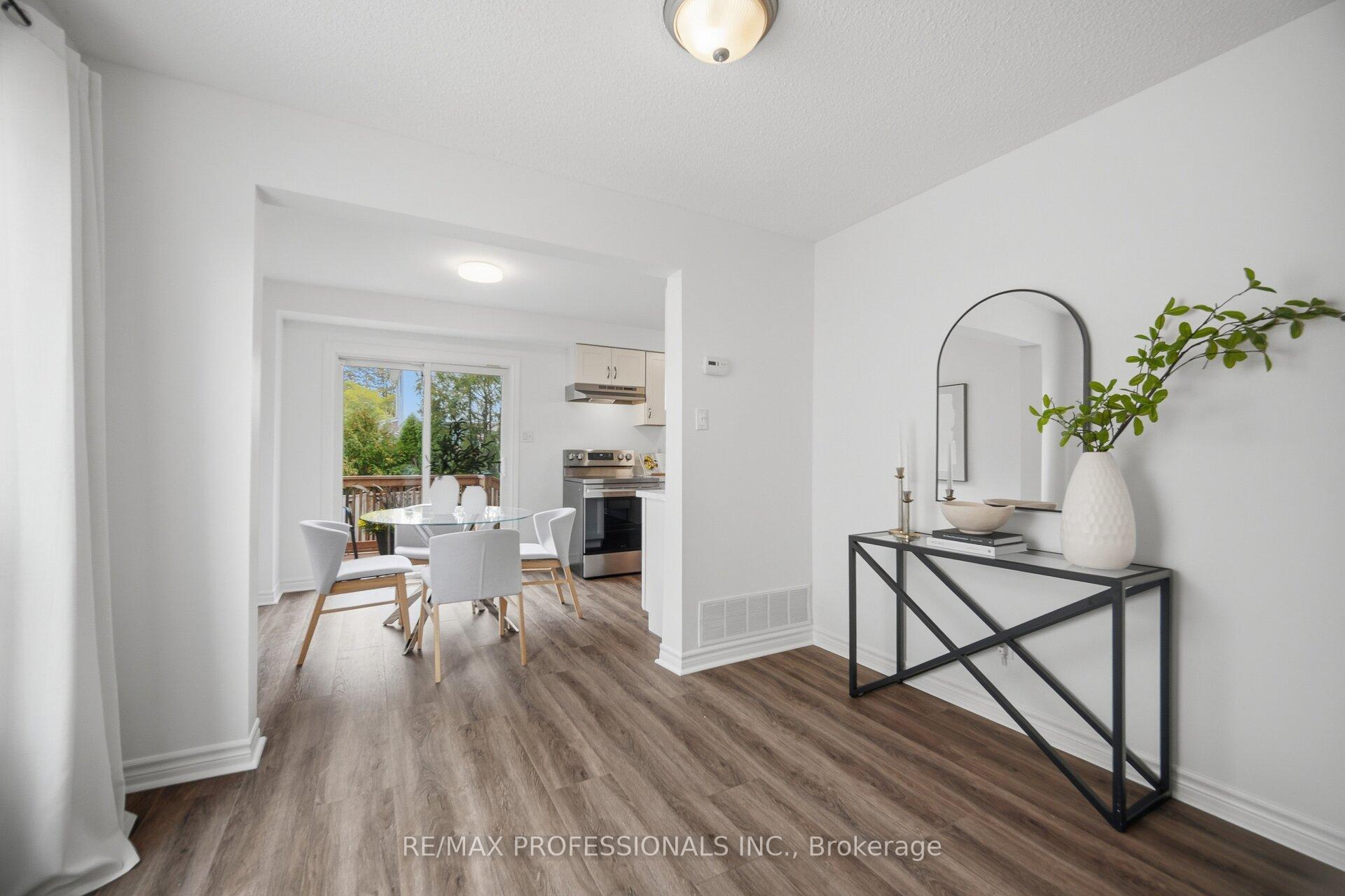 Photo 13 of 6081 Fullerton Crescent, Mississauga, Meadowvale — HOMEH