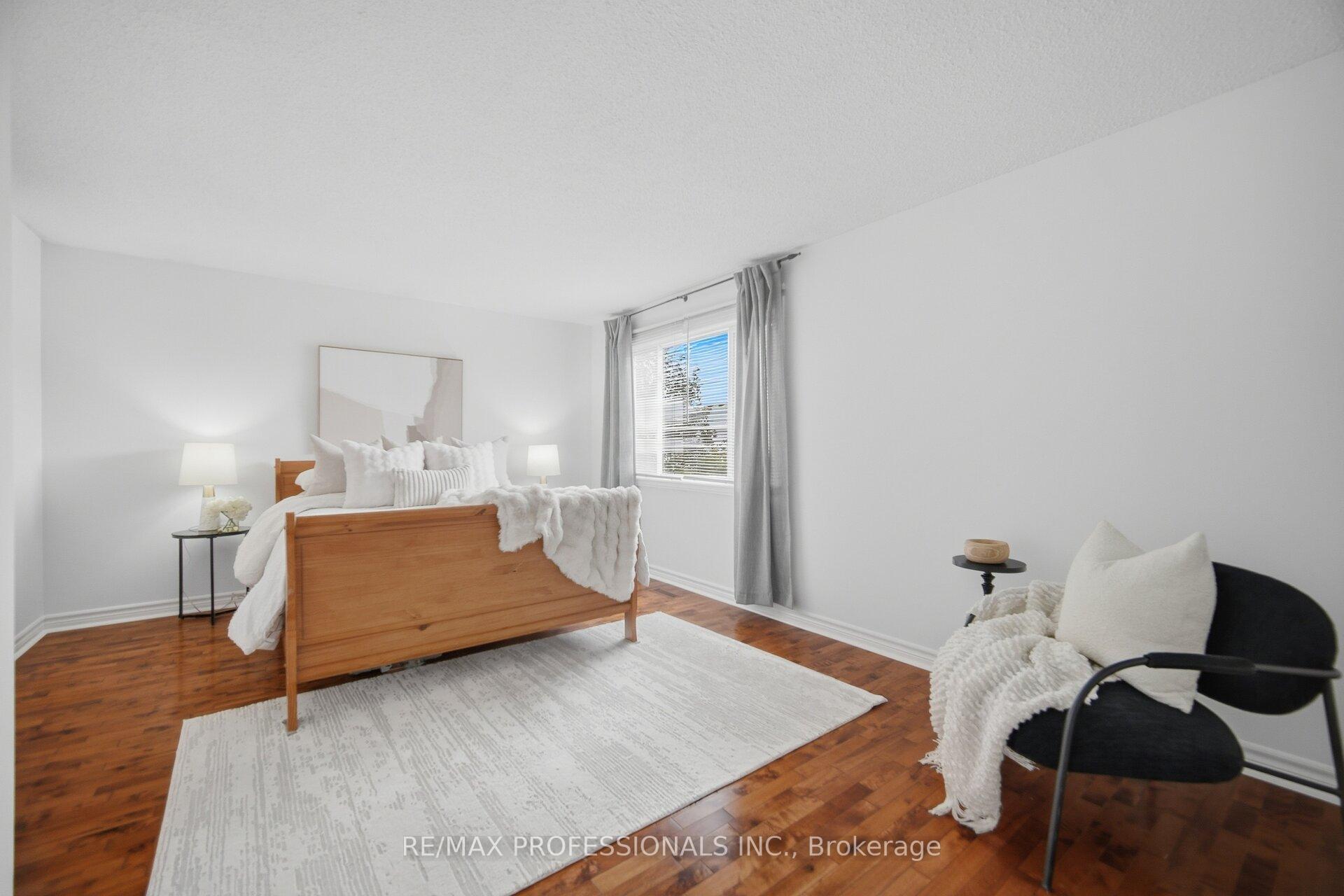 Photo 24 of 6081 Fullerton Crescent, Mississauga, Meadowvale — HOMEH