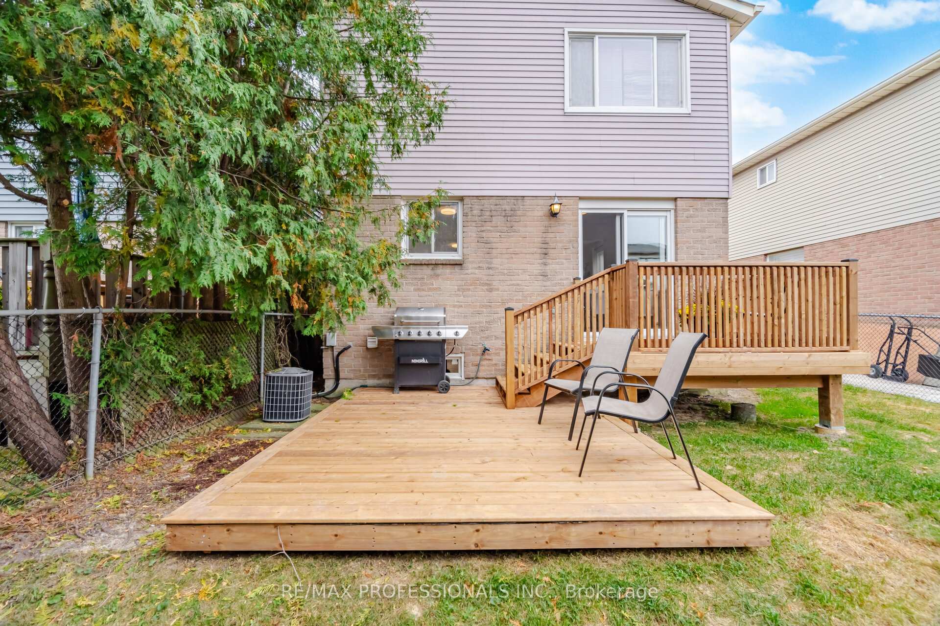 Photo 42 of 6081 Fullerton Crescent, Mississauga, Meadowvale — HOMEH