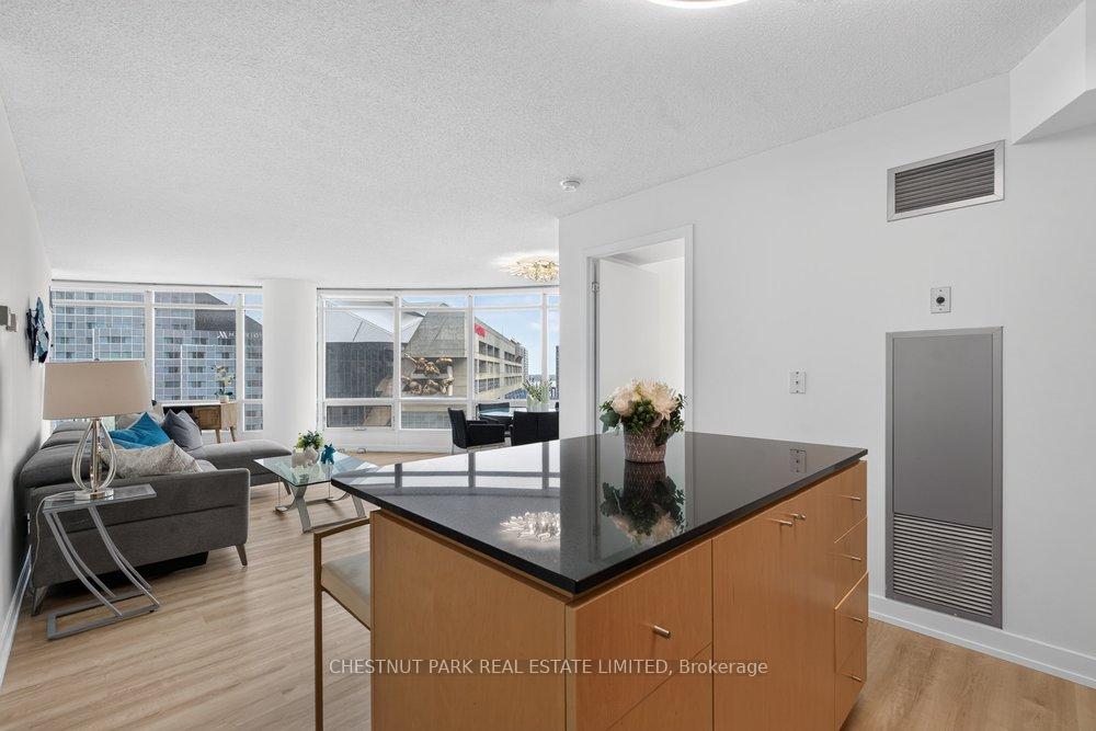 Photo 14 of Unit 1105, 361 Front Street W, Toronto, Waterfront Communities — HOMEH