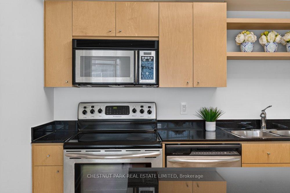 Photo 16 of Unit 1105, 361 Front Street W, Toronto, Waterfront Communities — HOMEH