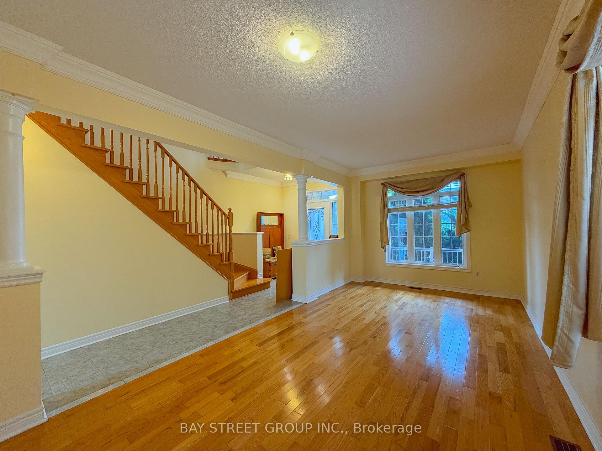 Photo 1 of 30 Emery Hill Boulevard, Markham, Berczy — HOMEH