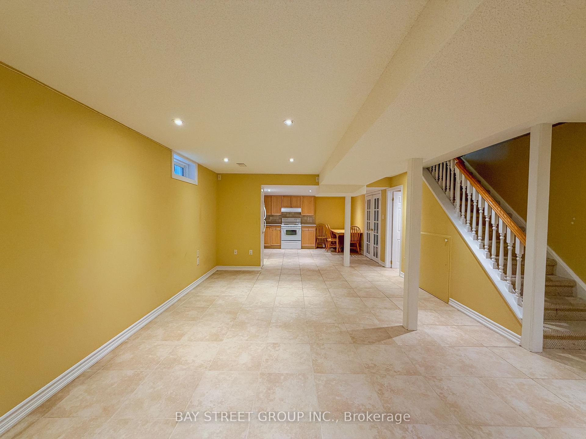 Photo 13 of 30 Emery Hill Boulevard, Markham, Berczy — HOMEH