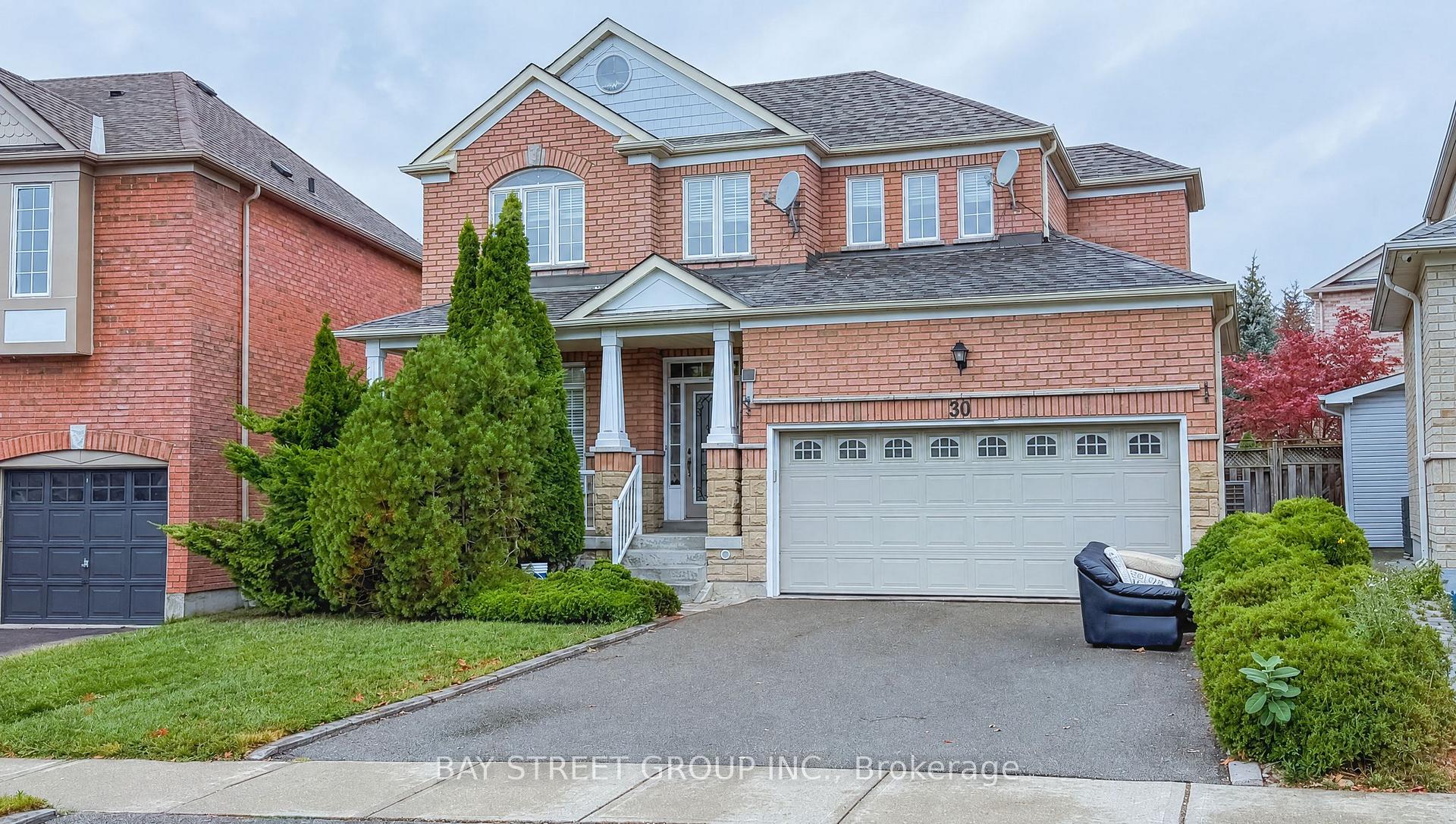 Photo 2 of 30 Emery Hill Boulevard, Markham, Berczy — HOMEH