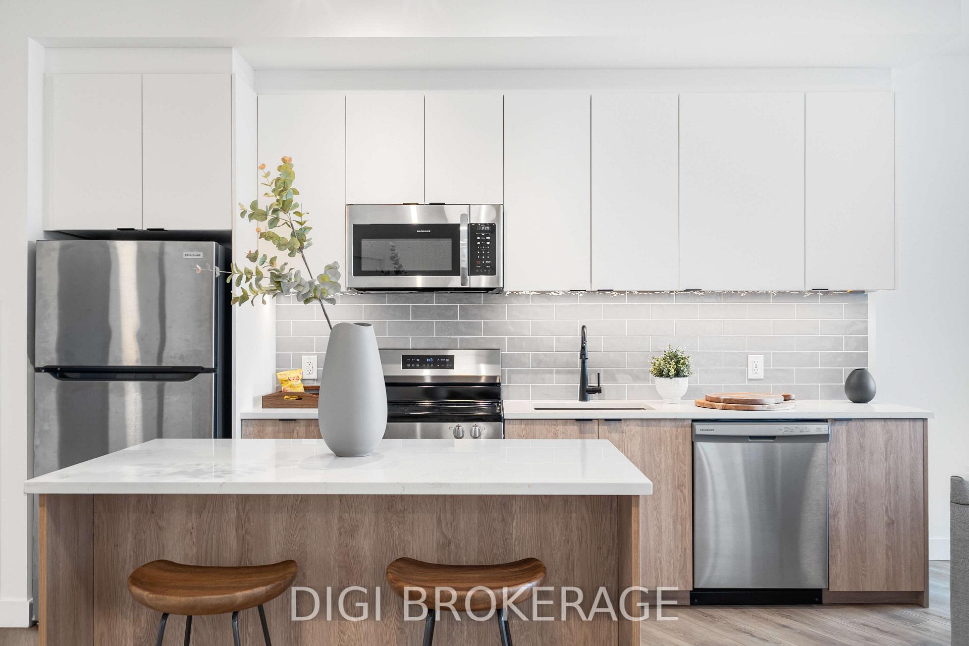 Photo 11 of Unit 405, 1600 James Naismith Drive, Ottawa, Pineview — HOMEH