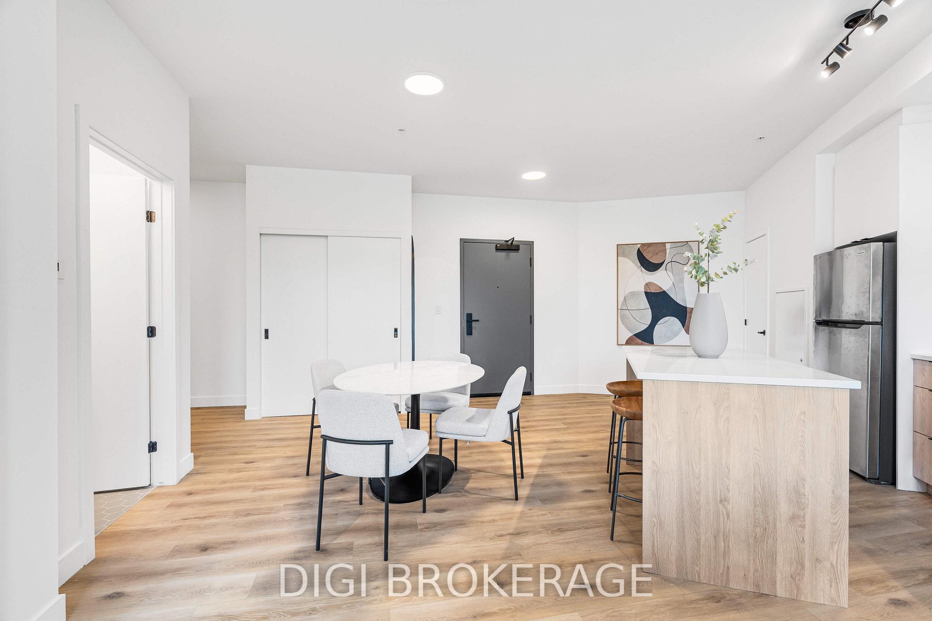 Photo 14 of Unit 405, 1600 James Naismith Drive, Ottawa, Pineview — HOMEH