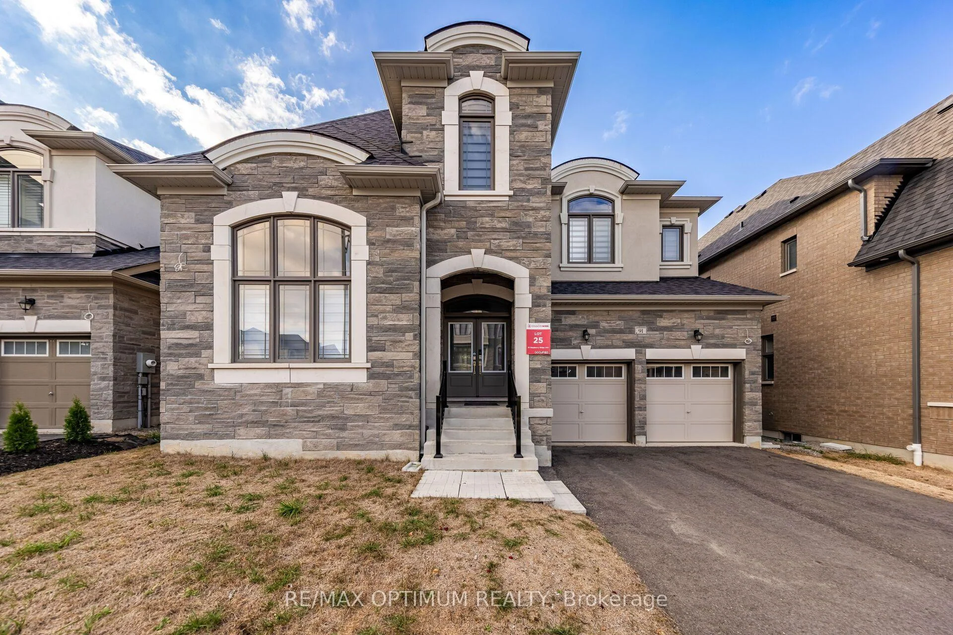 Photo 5 of 91 Raspberry Ridge Avenue, Caledon, Caledon East — HOMEH