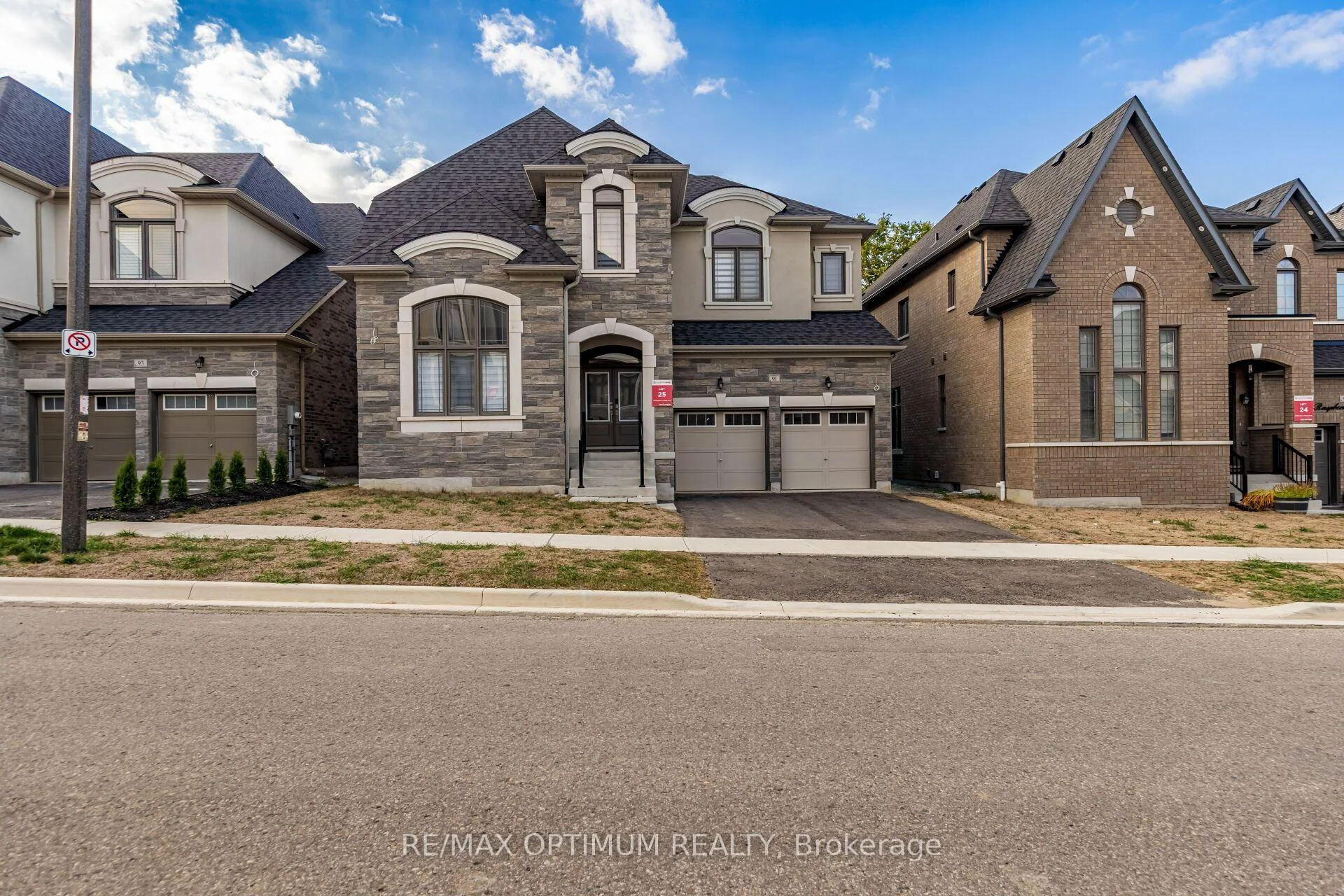 Photo 10 of 91 Raspberry Ridge Avenue, Caledon, Caledon East — HOMEH