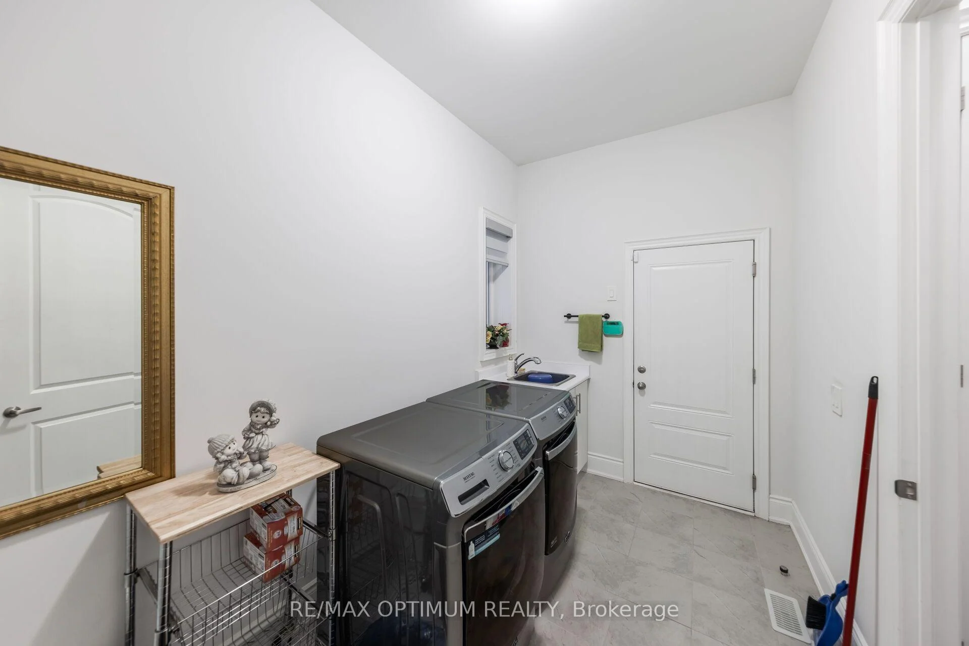 Photo 98 of 91 Raspberry Ridge Avenue, Caledon, Caledon East — HOMEH