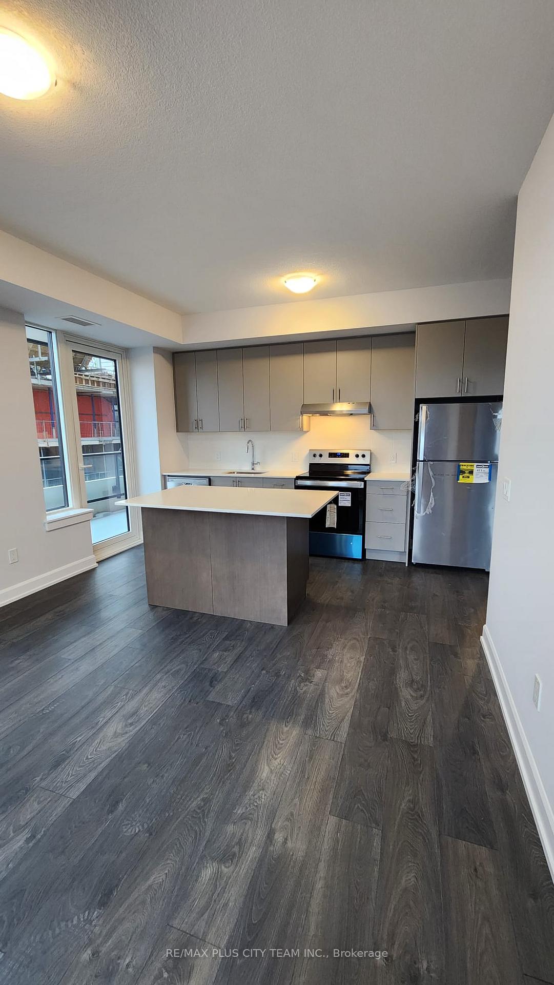 Photo 3 of Unit 414, 3220 William Coltson Avenue, Oakville, Joshua Meadows — HOMEH