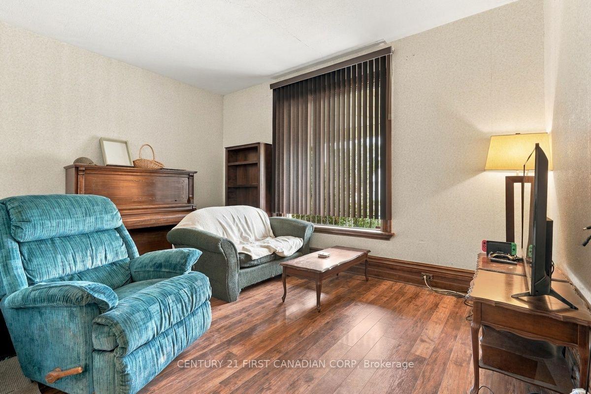 Photo 28 of 367 Hamilton Road, London, East L — HOMEH