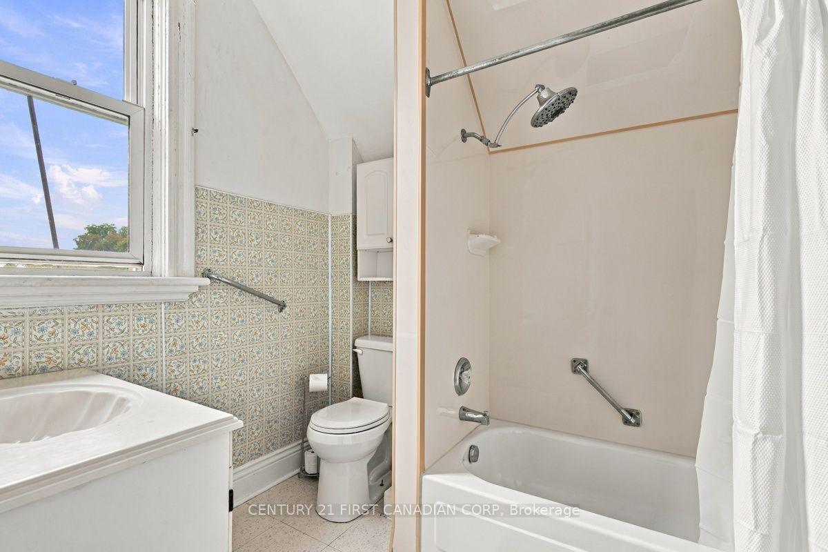 Photo 56 of 367 Hamilton Road, London, East L — HOMEH