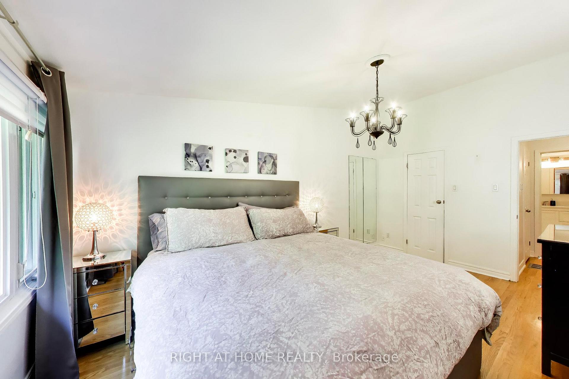 Photo 14 of Unit 3, 46 Three Valleys Drive, North York, Parkwoods-Donalda — HOMEH